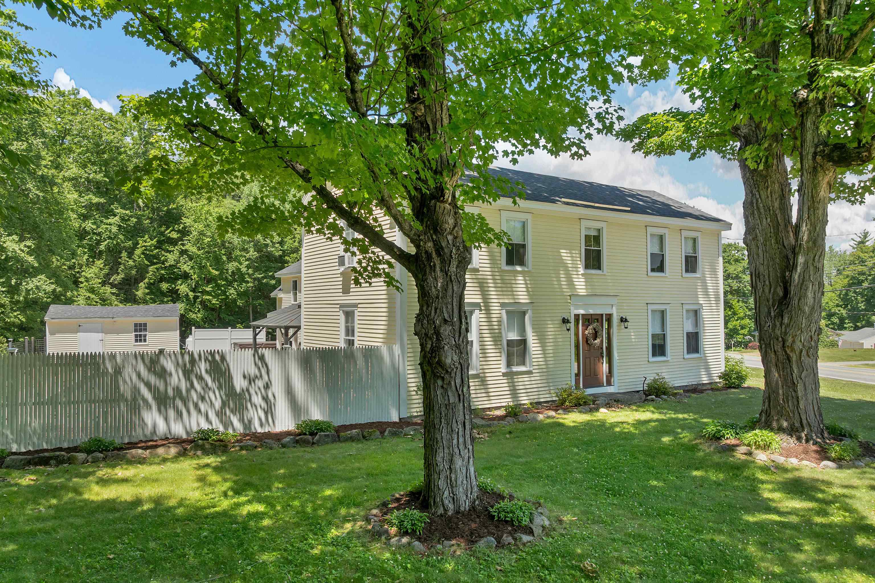 38 Bow Center Rd, Bow, NH 03304