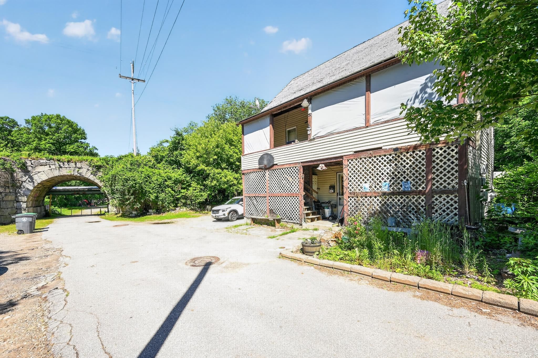 79 Keystone Ln, Pembroke, NH 03275
