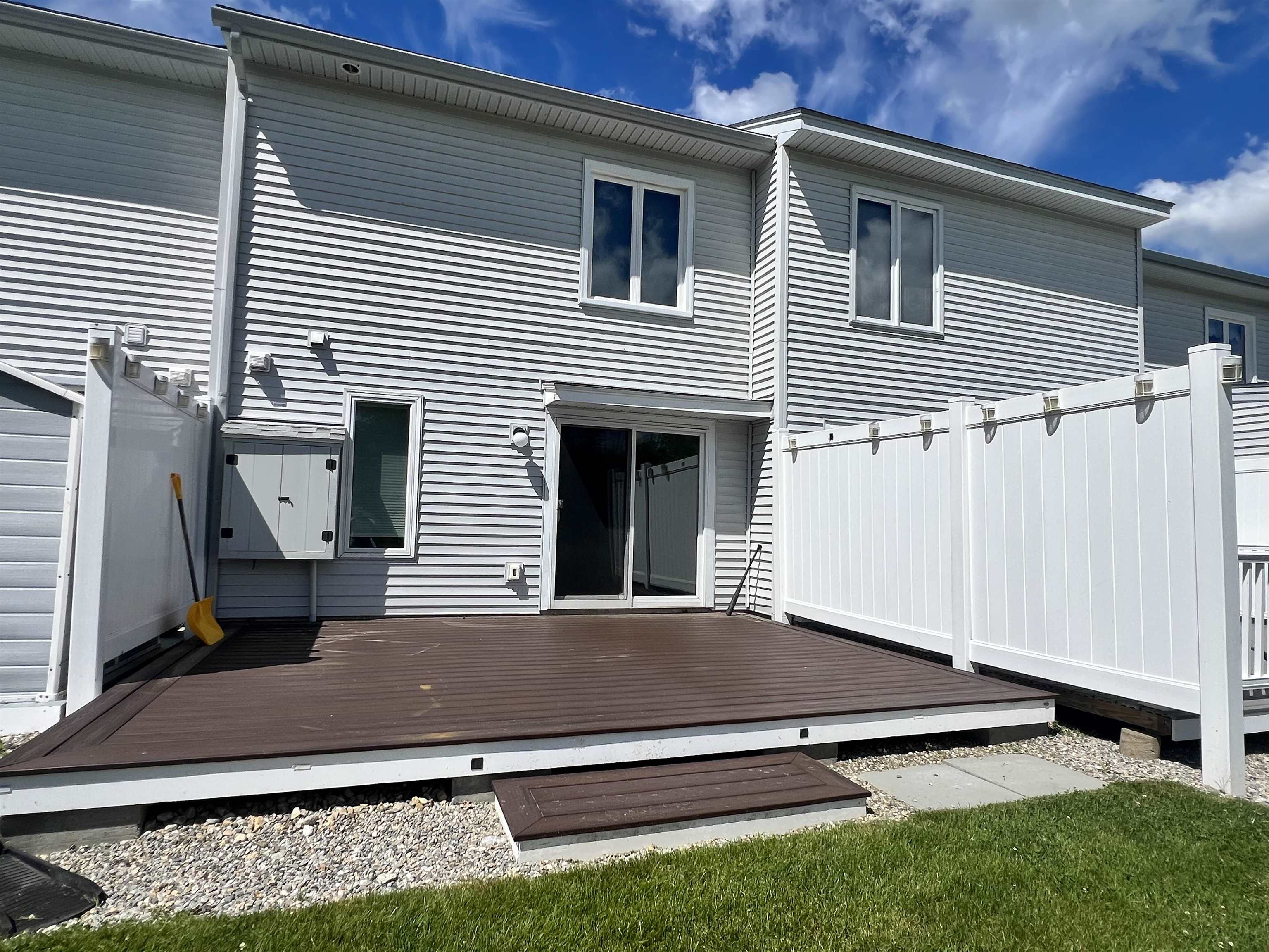 10 Kyle Dr, Newport, NH 03773