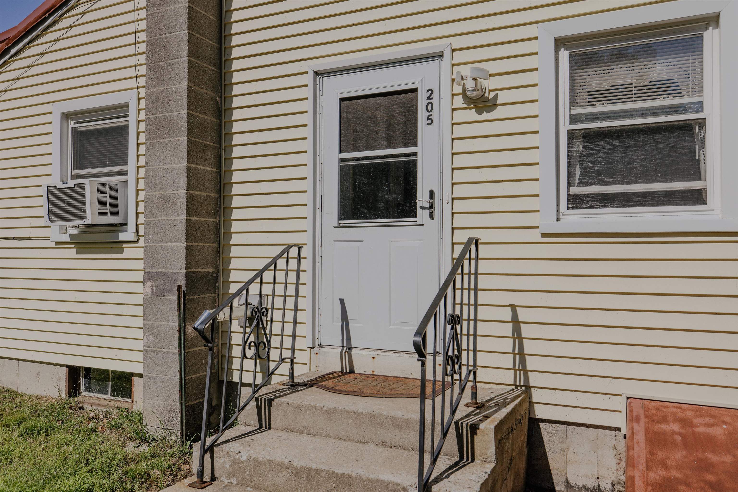 205 Route 9 Route, Chesterfield, NH 03466