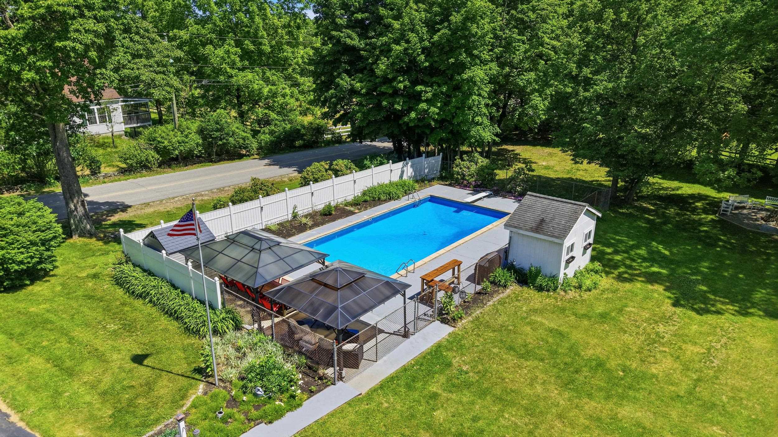 131 Clement Rd, Rollinsford, NH 03869