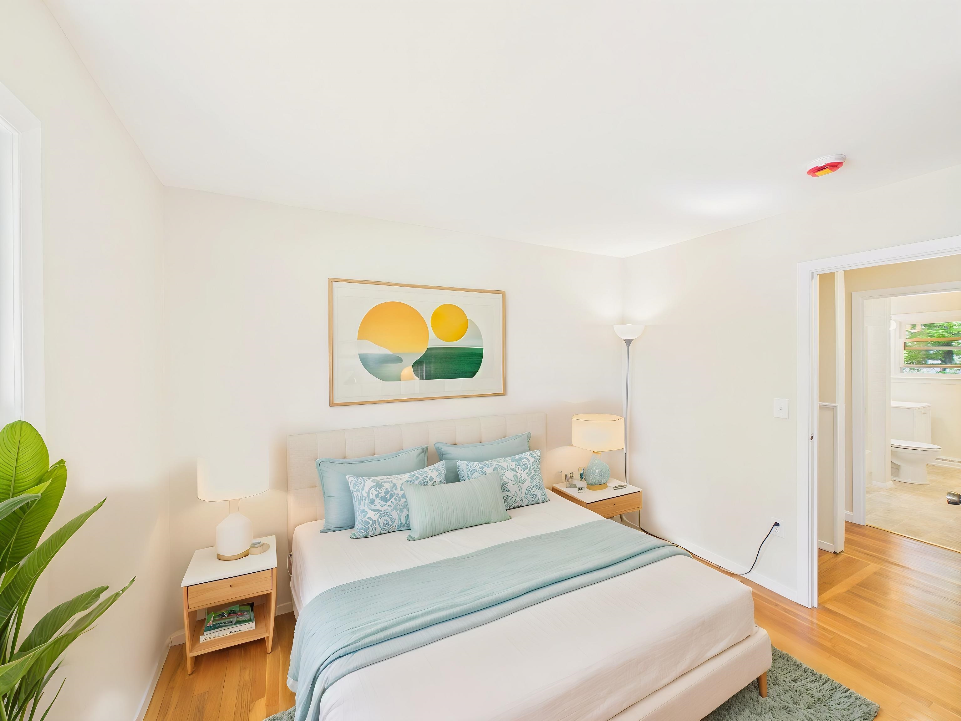 29 Burnside St, Nashua, NH 03064