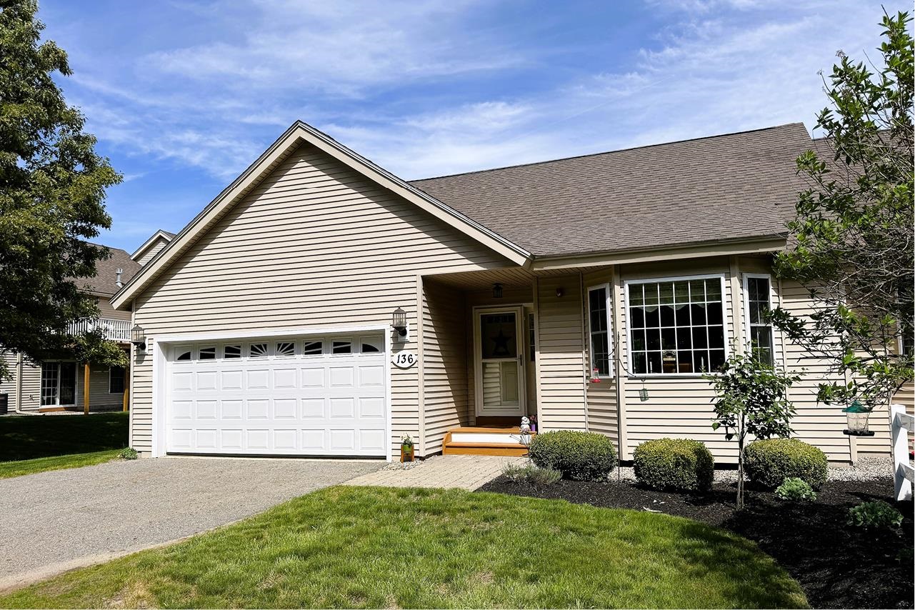 136 Hall Rd, Fremont, NH 03044
