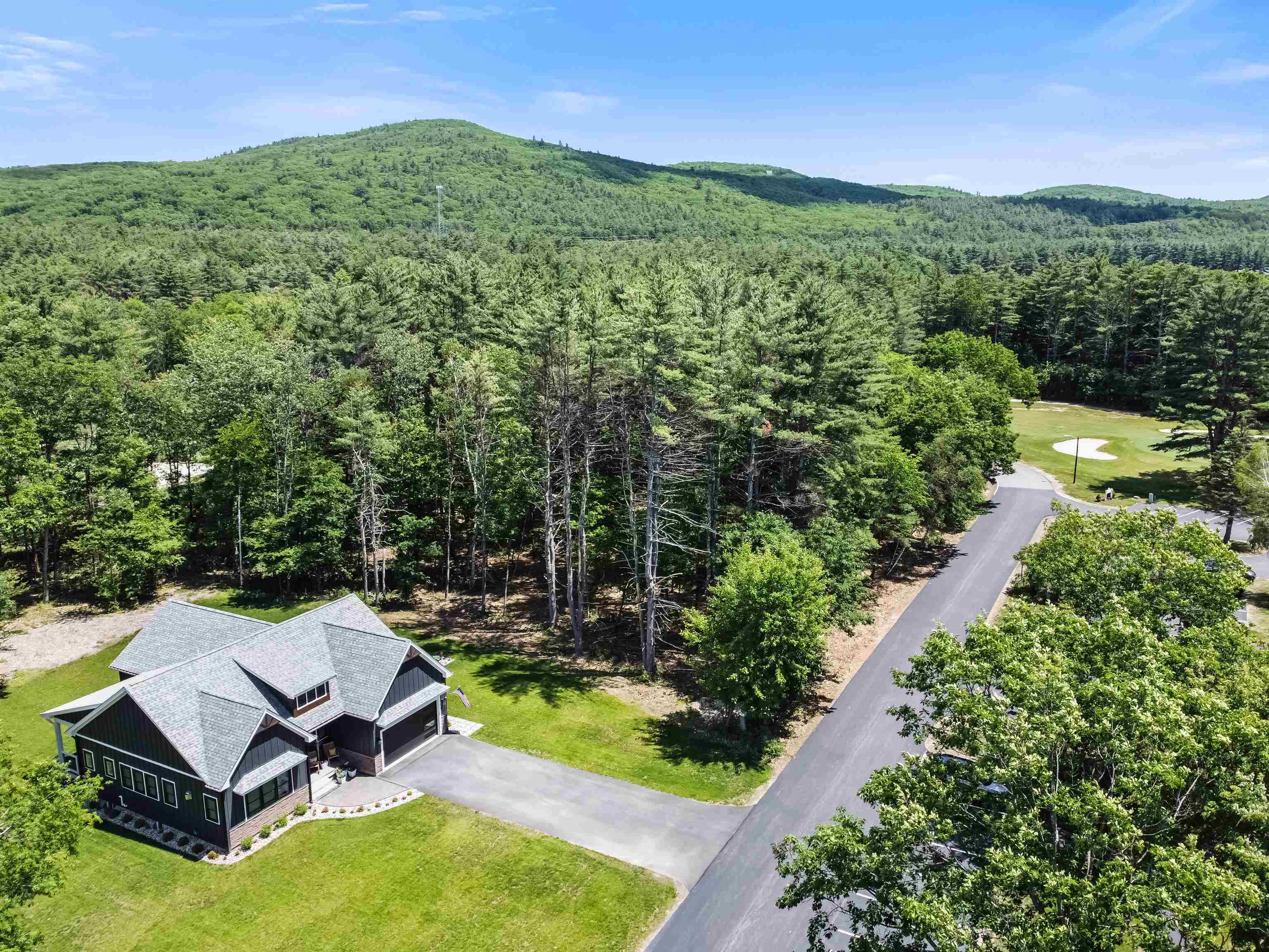 60 Fairway Dr, Ashland, NH 03217