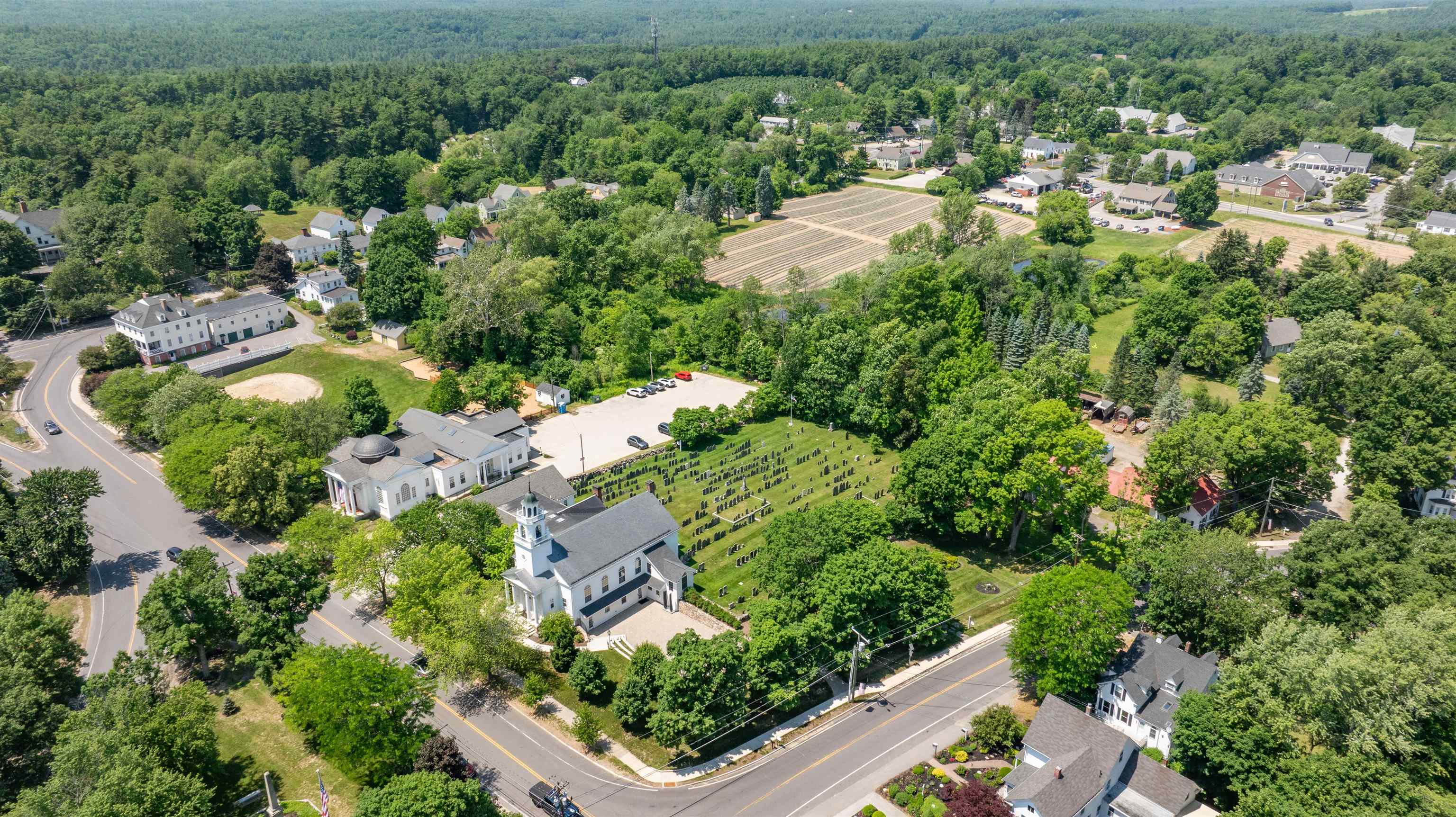1 Broad St, Hollis, NH 03049