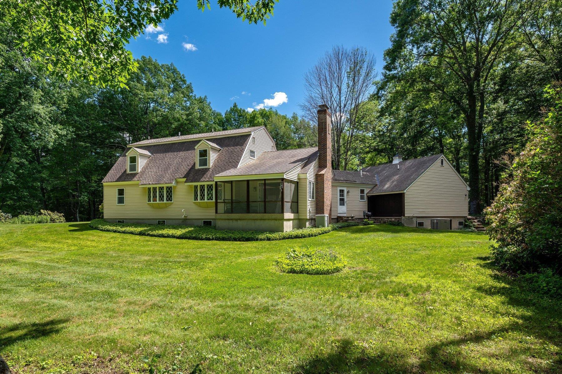 12 Olde Rd, Hampton, NH 03842