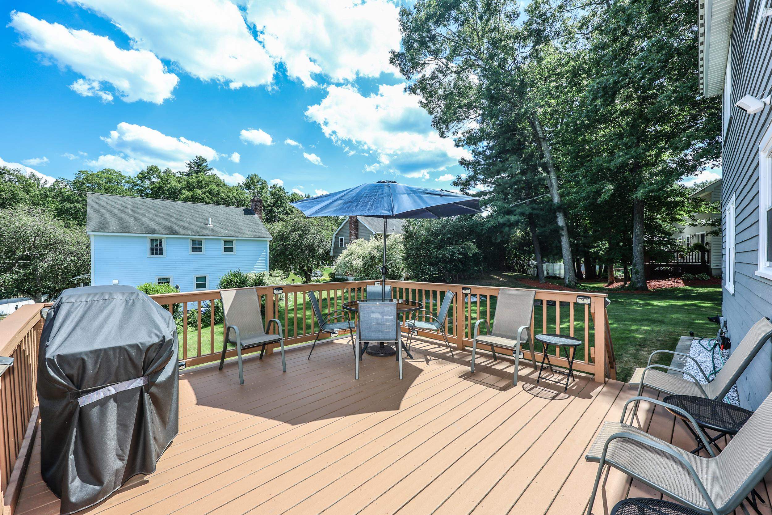 6 Grace Dr, Nashua, NH 03062