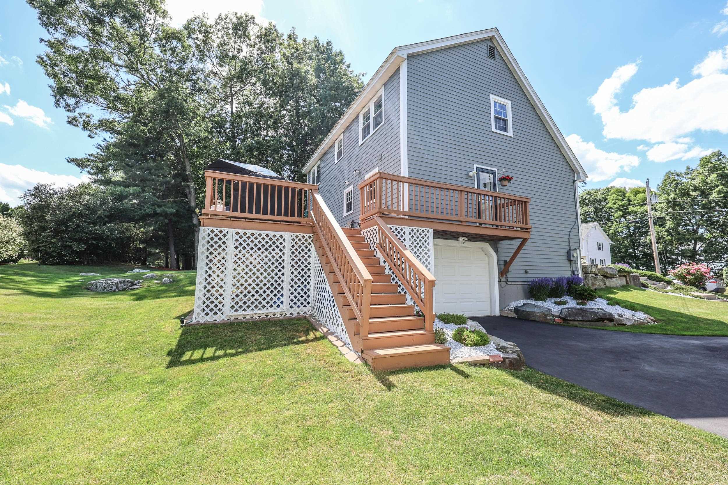 6 Grace Dr, Nashua, NH 03062