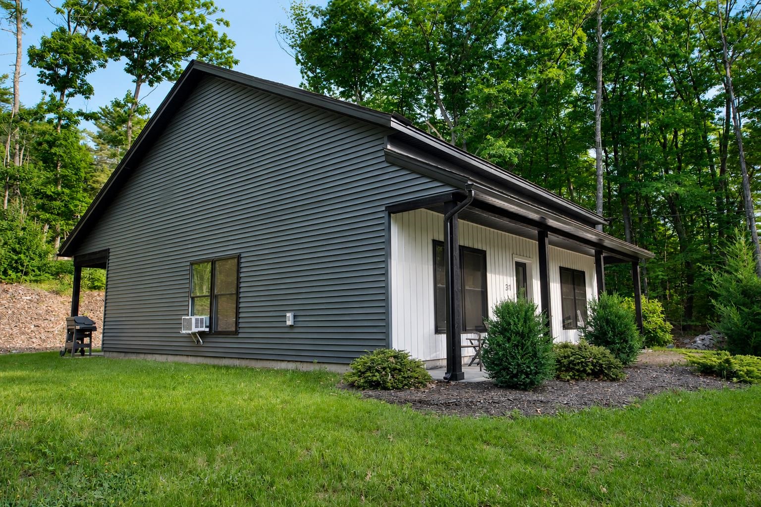31 Crowcroft Dr, Rindge, NH 03461