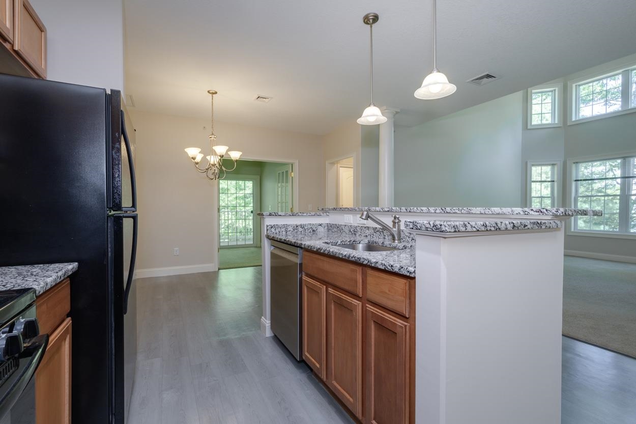 80-7 Carriage Way, Manchester, NH 03102