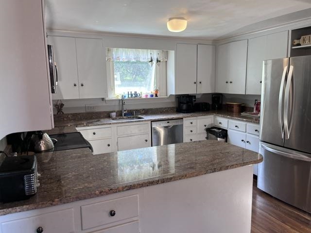 77 Ridge Ave, Claremont, NH 03743-5505