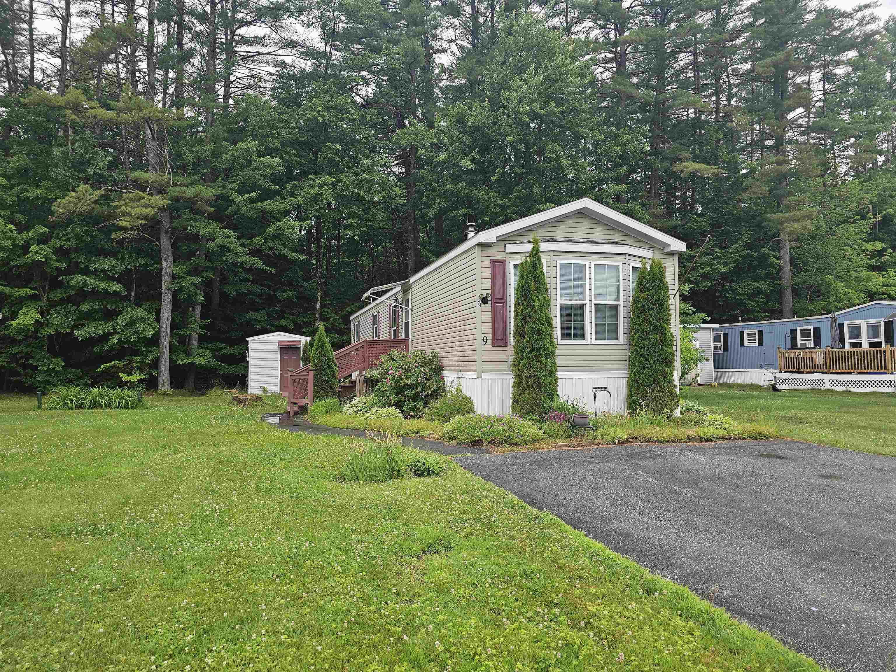 9 Chancellor Dr, Concord, NH 03303