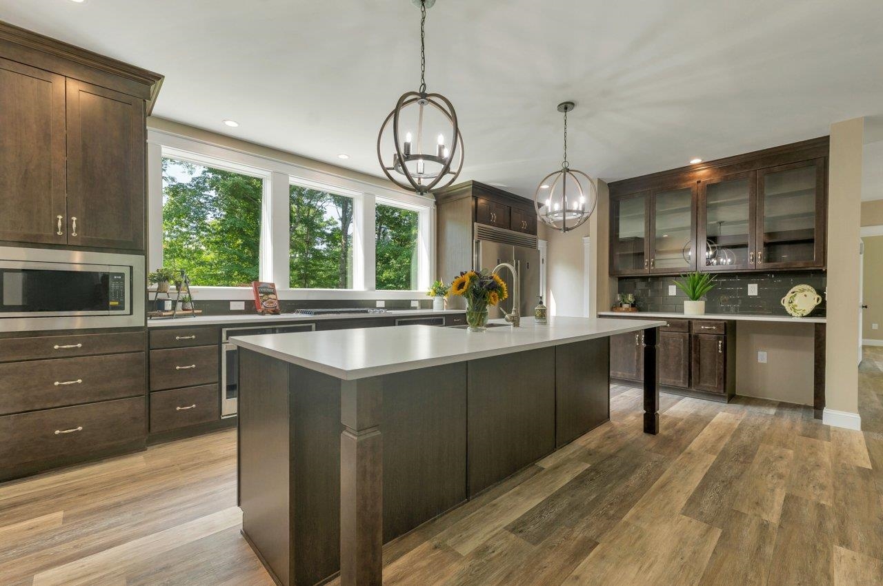 556 Old Candia Rd, Candia, NH 03034