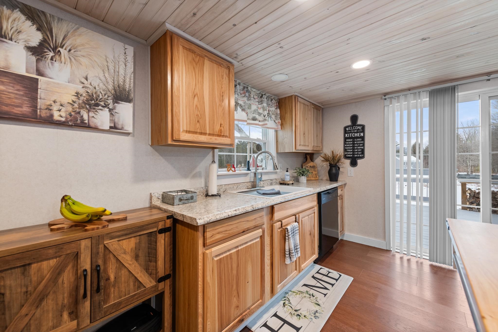 193 New Hebron Rd, Plymouth, NH 03264