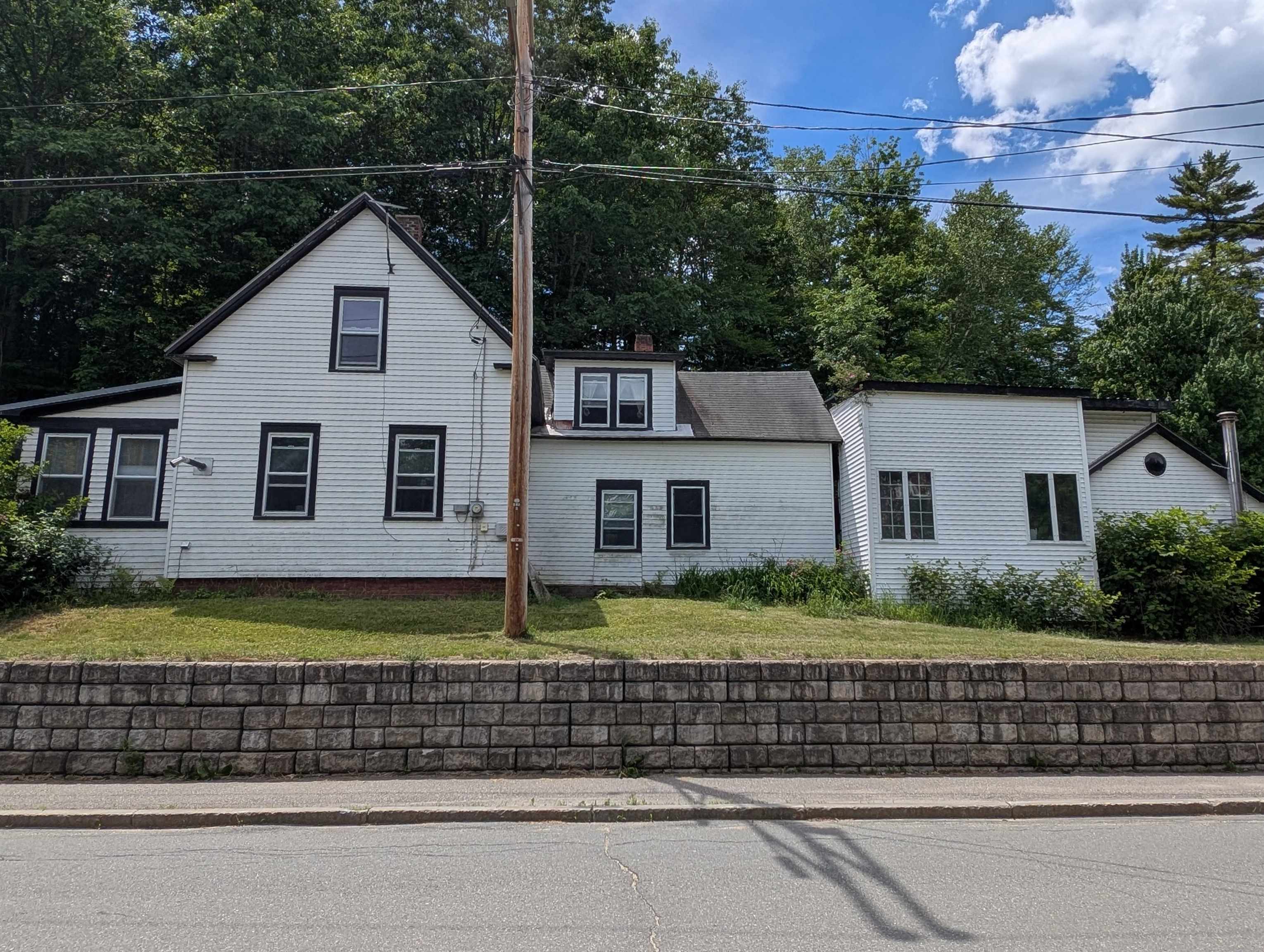 12 Water St, Lancaster, NH 03584