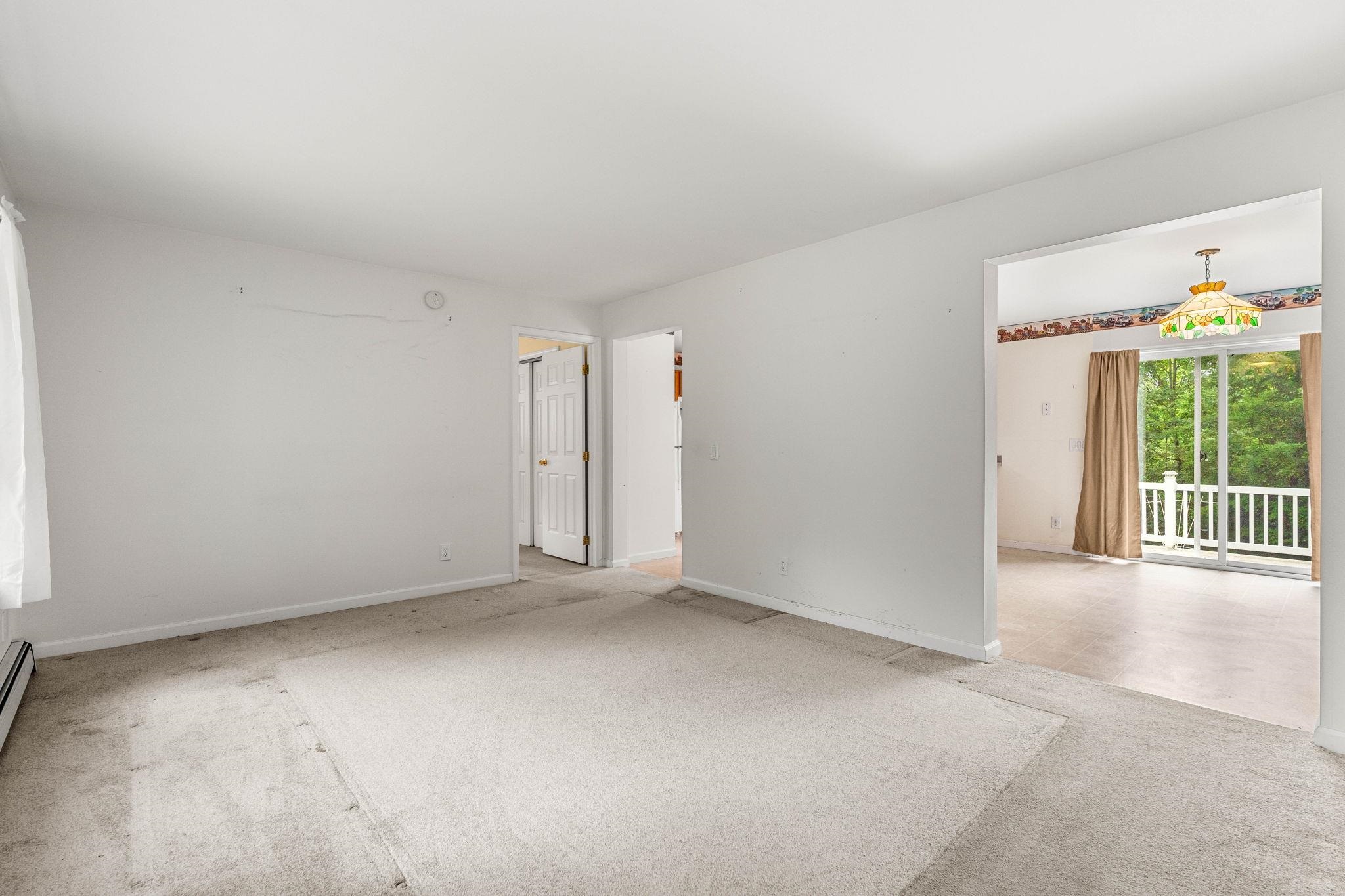 51 Rockland Rd, Weare, NH 03281