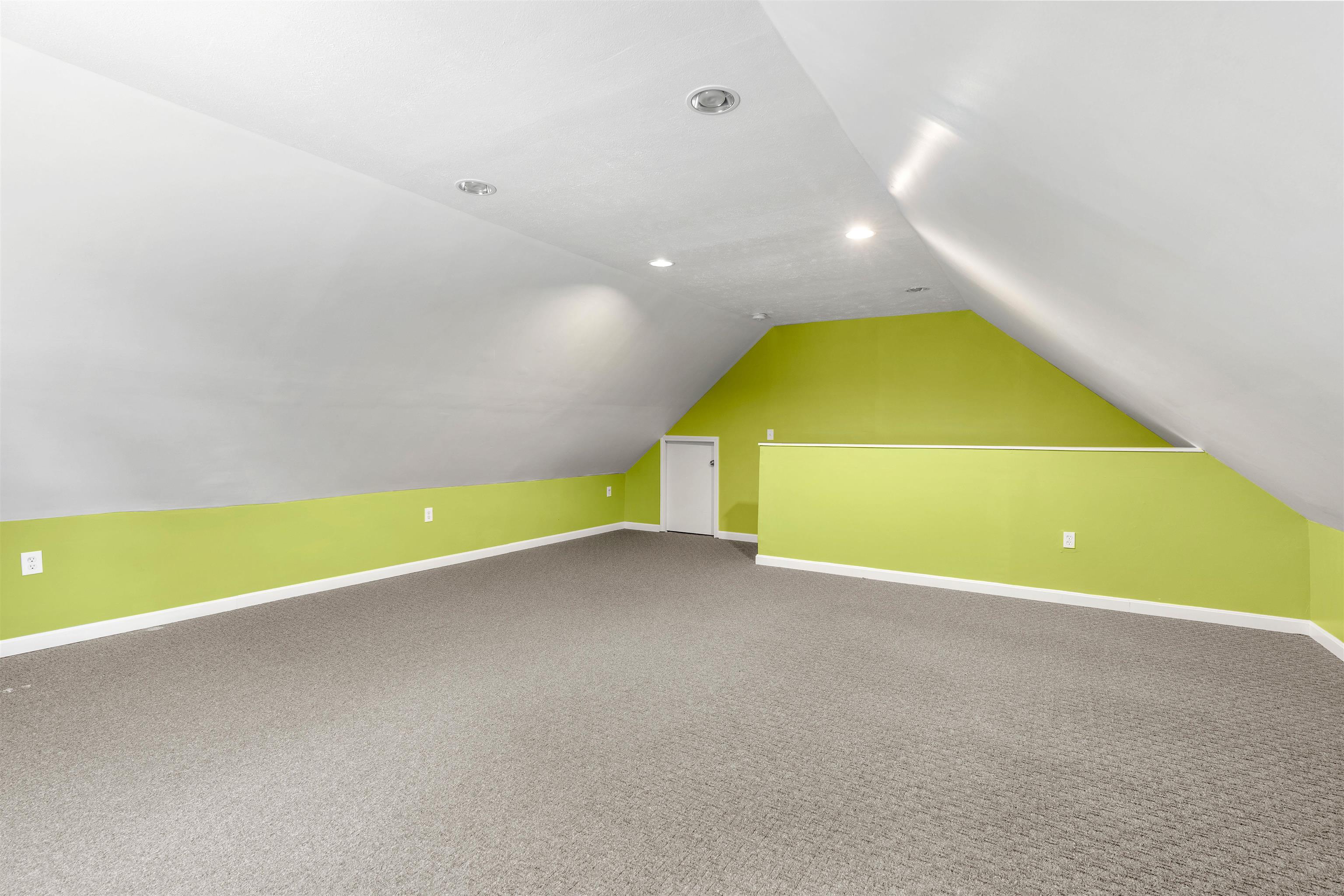 503 Ashley Dr, Pembroke, NH 03275
