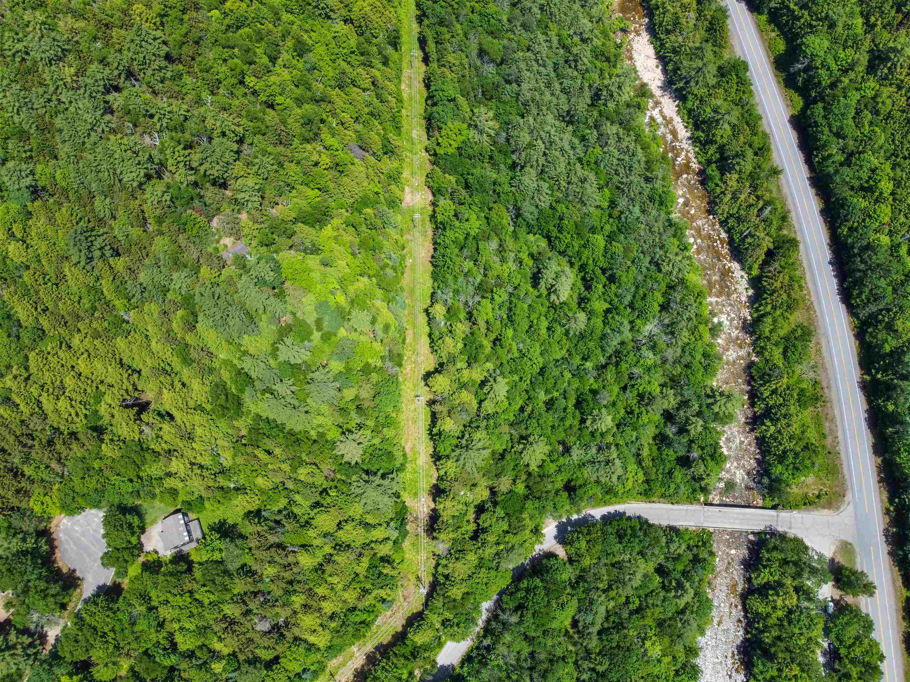 1000 Upper Mad River Rd, Thornton, NH 03285