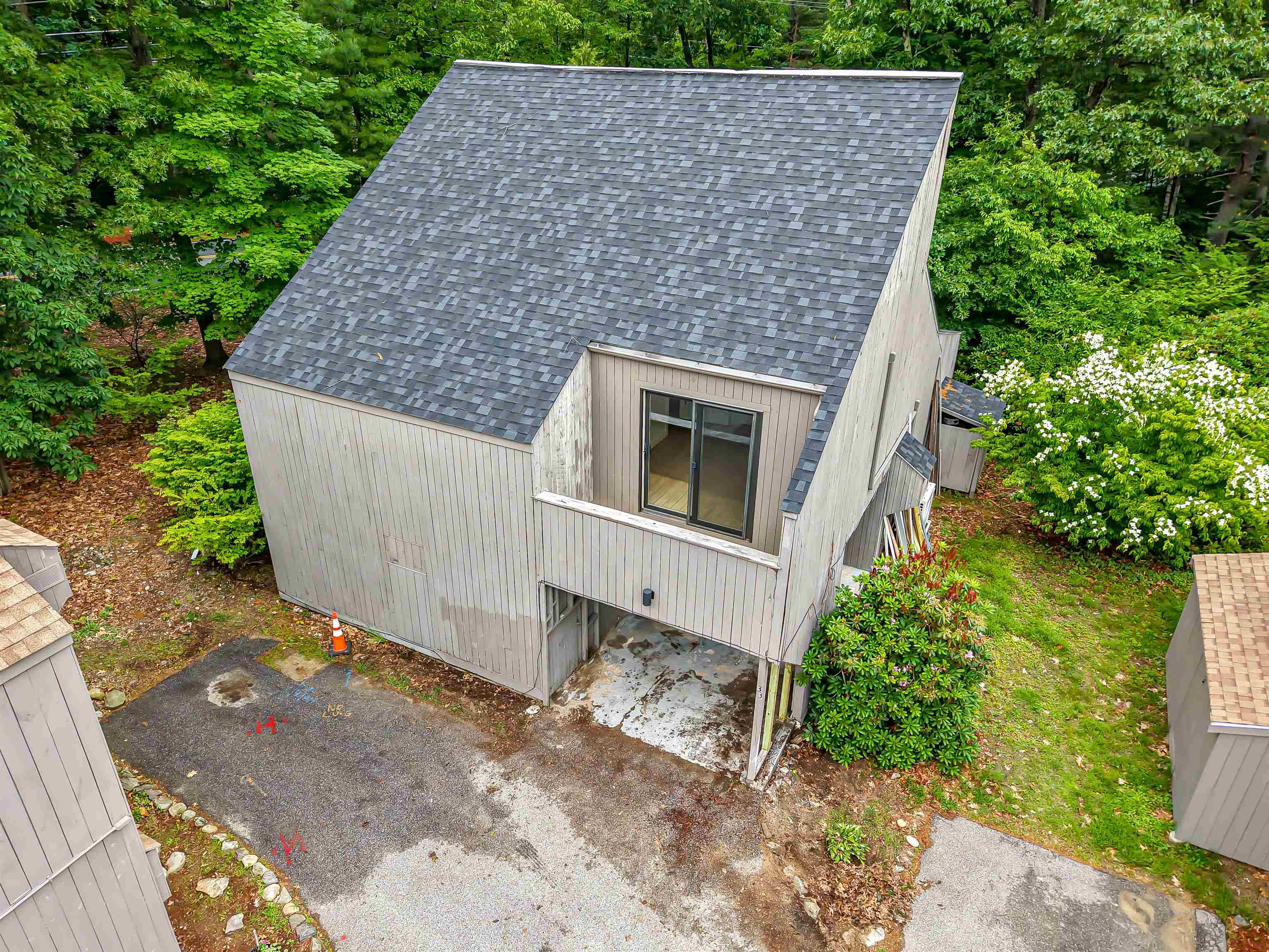 33 Coburn Woods Dr, Nashua, NH 03063