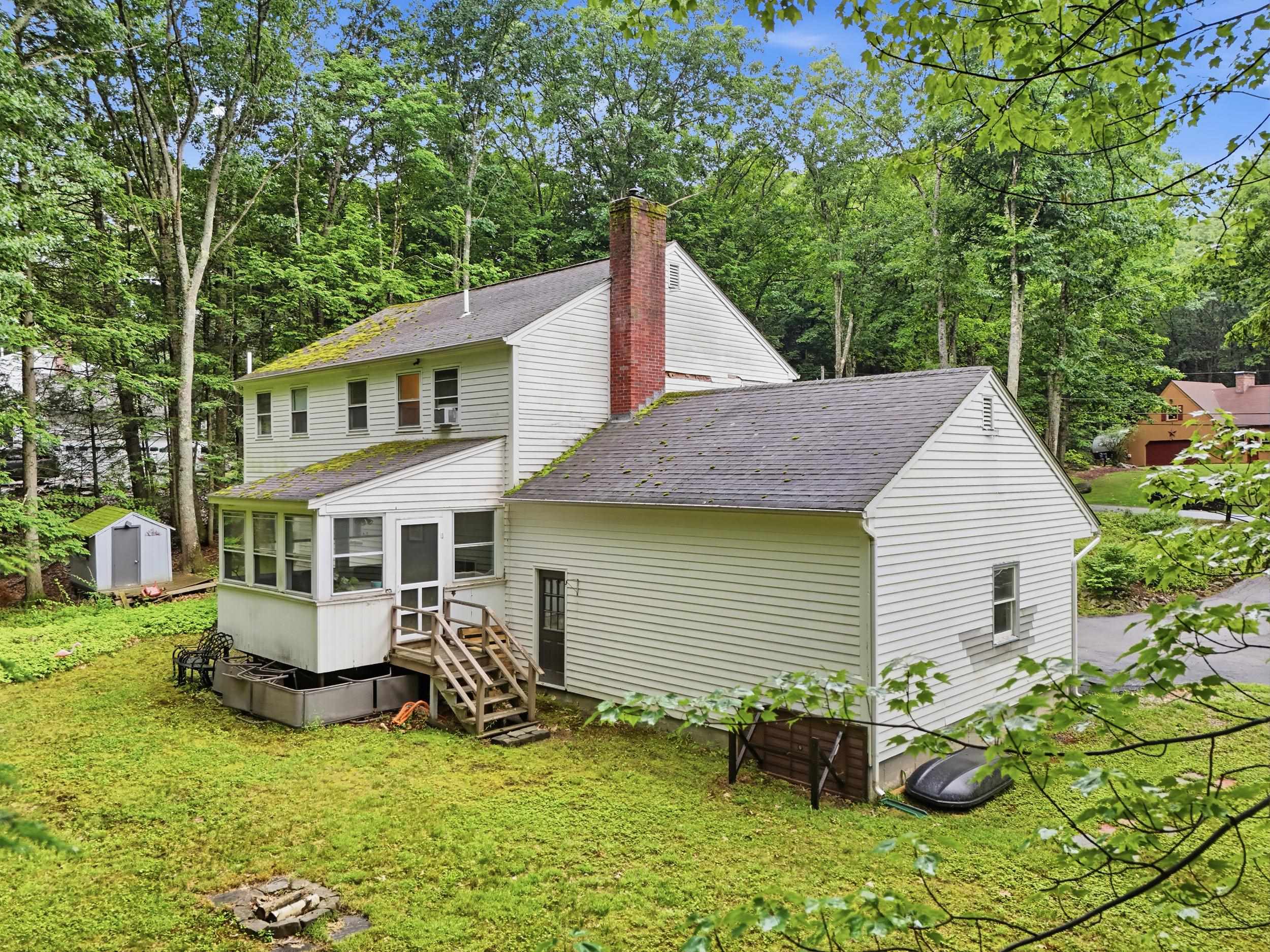 47 Beaver Ln, Bedford, NH 03110