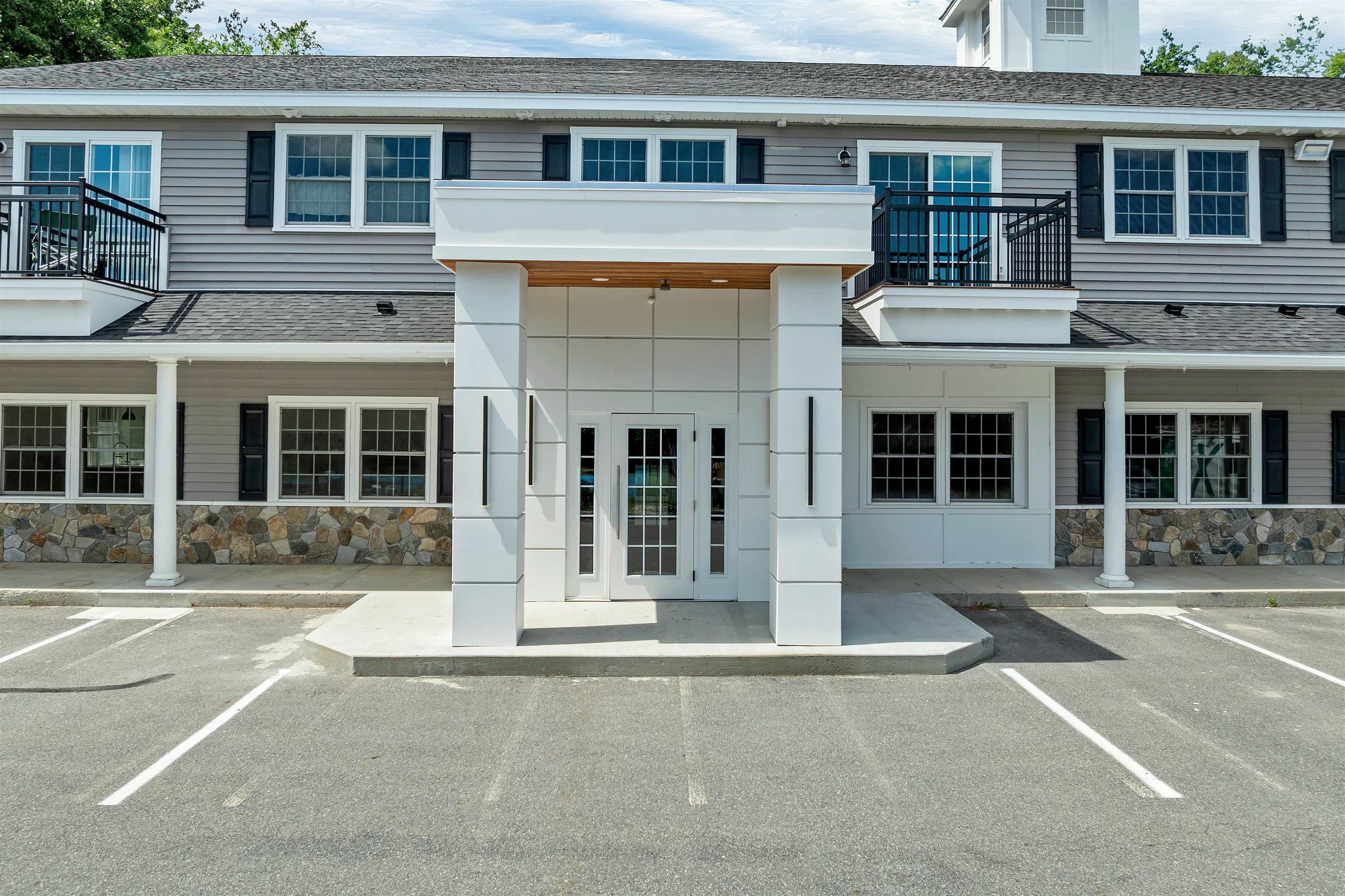 384 Main St #101, Salem, NH 03079