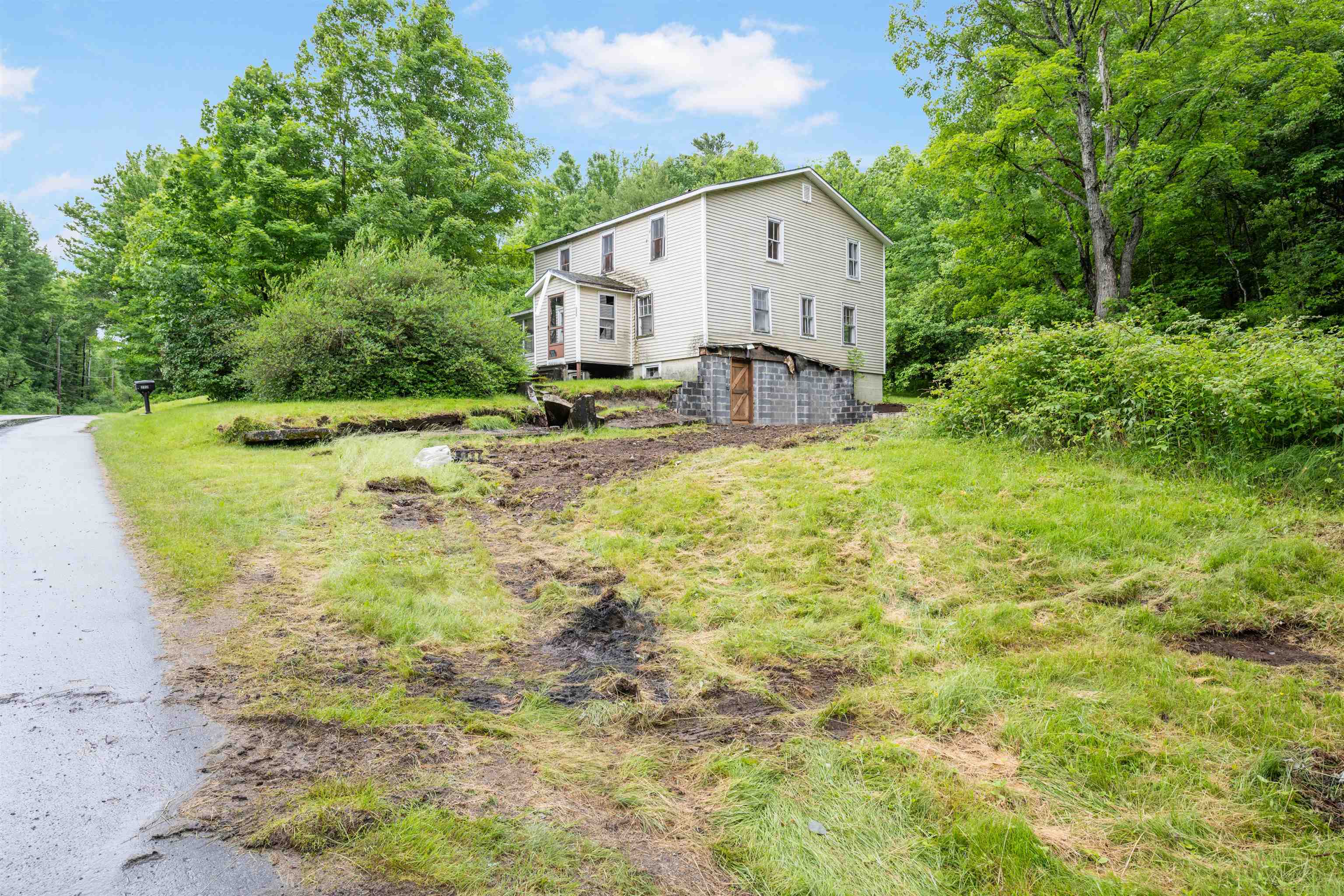222 Old Cherry Mountain Rd, Jefferson, NH 03583