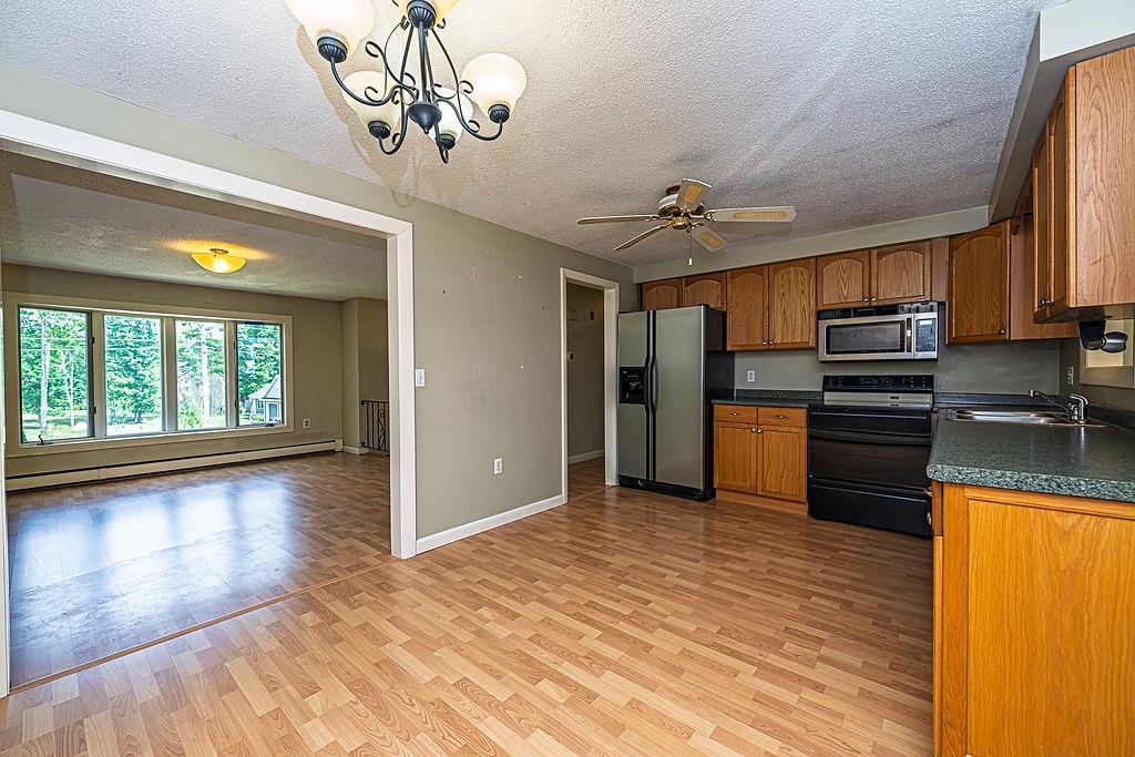 181 High Range Rd, Londonderry, NH 03053