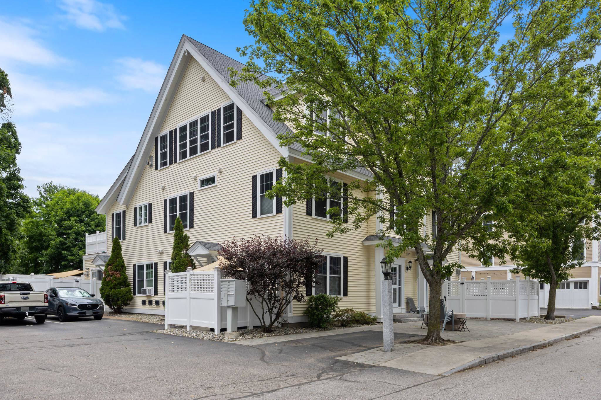 43 Cornwall St #E, Portsmouth, NH 03801