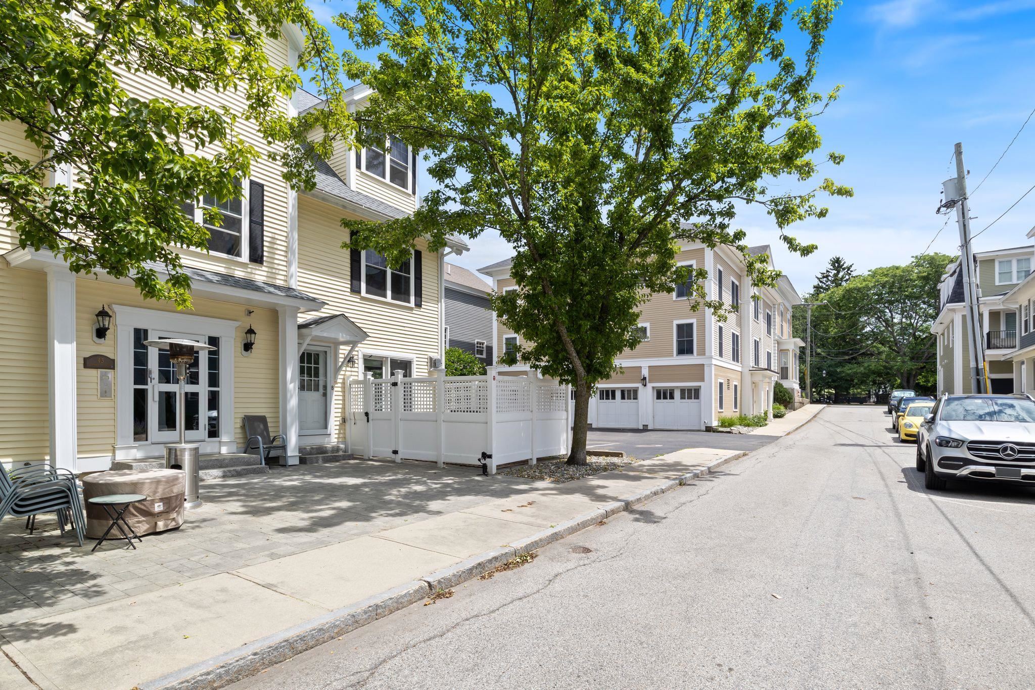 43 Cornwall St #E, Portsmouth, NH 03801