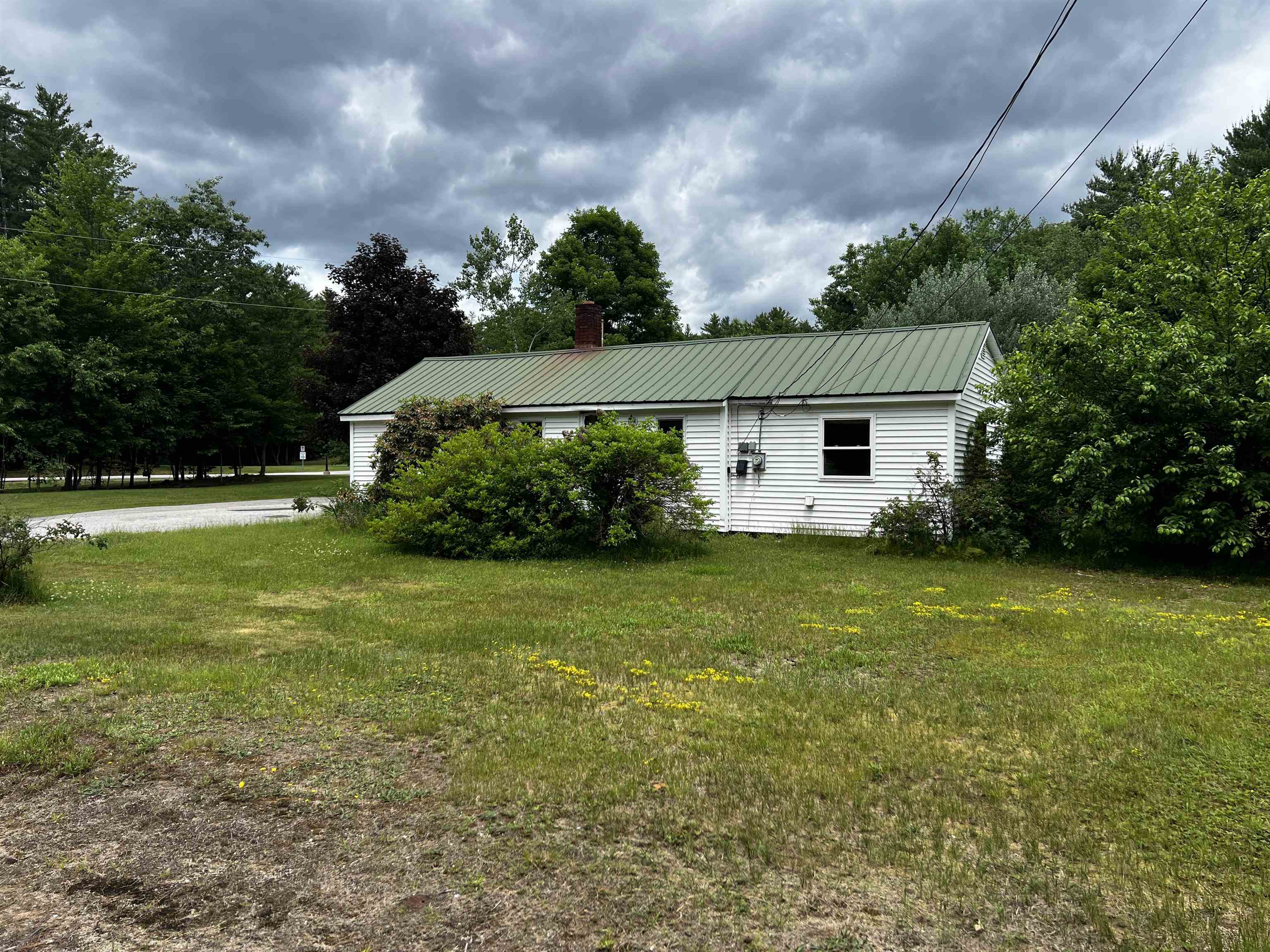 351 Owl St, Campton, NH 03223