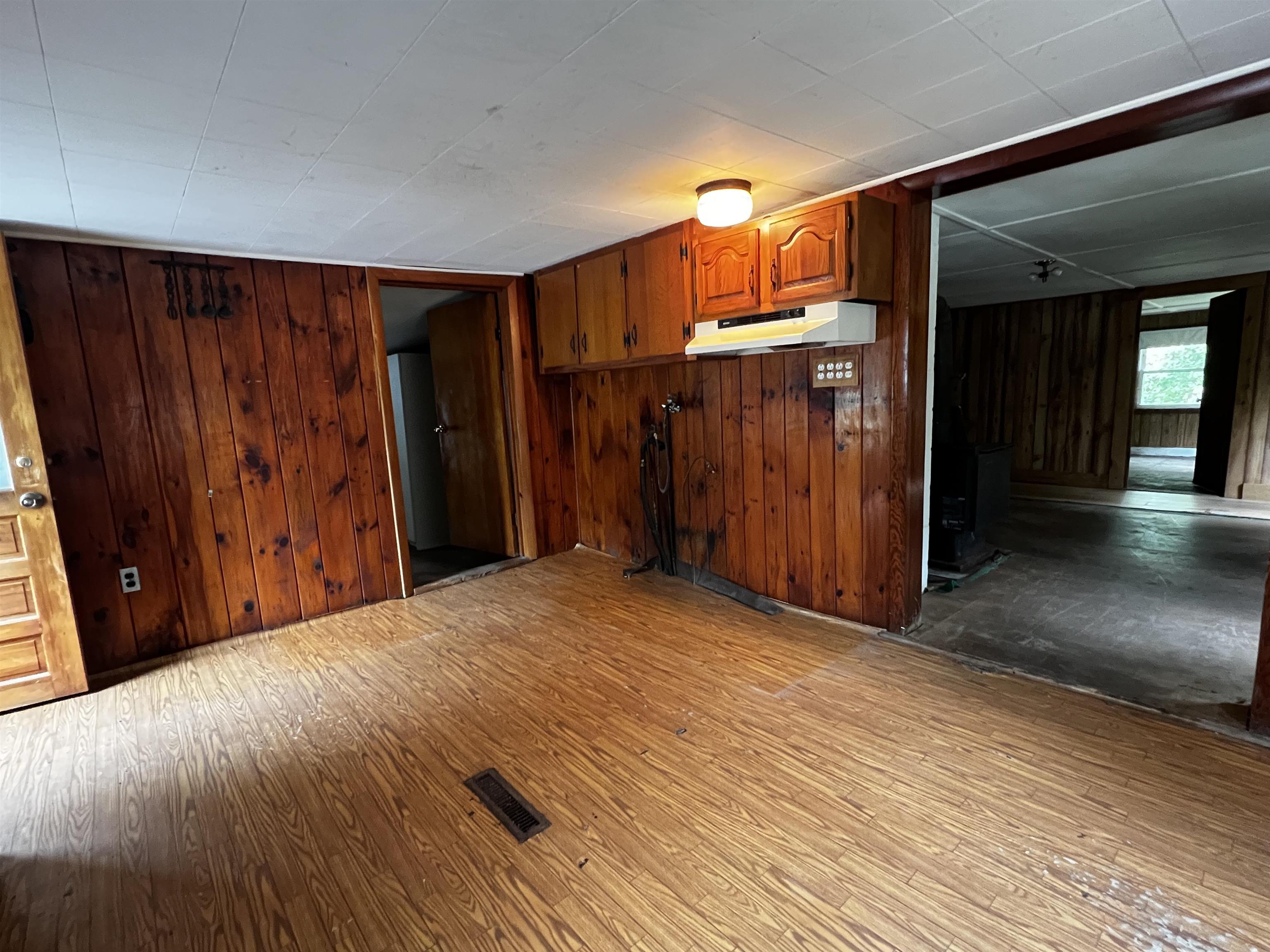 351 Owl St, Campton, NH 03223