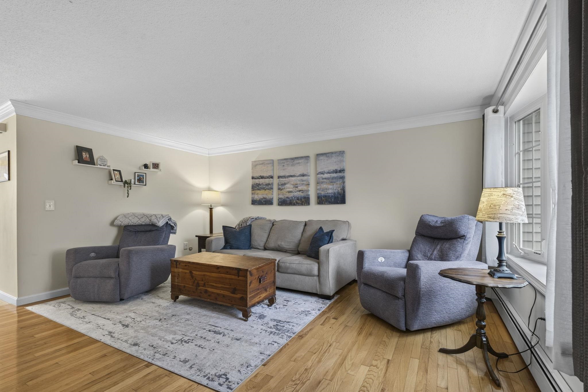 4 Snowberry Ln #9, Goffstown, NH 03045