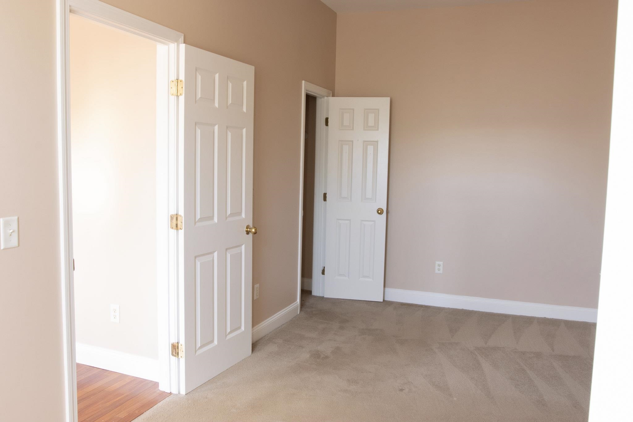 282 Central Ave #5, Dover, NH 03820-4179