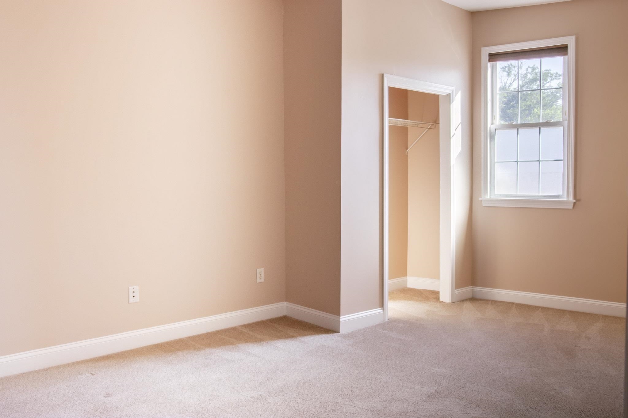 282 Central Ave #5, Dover, NH 03820-4179