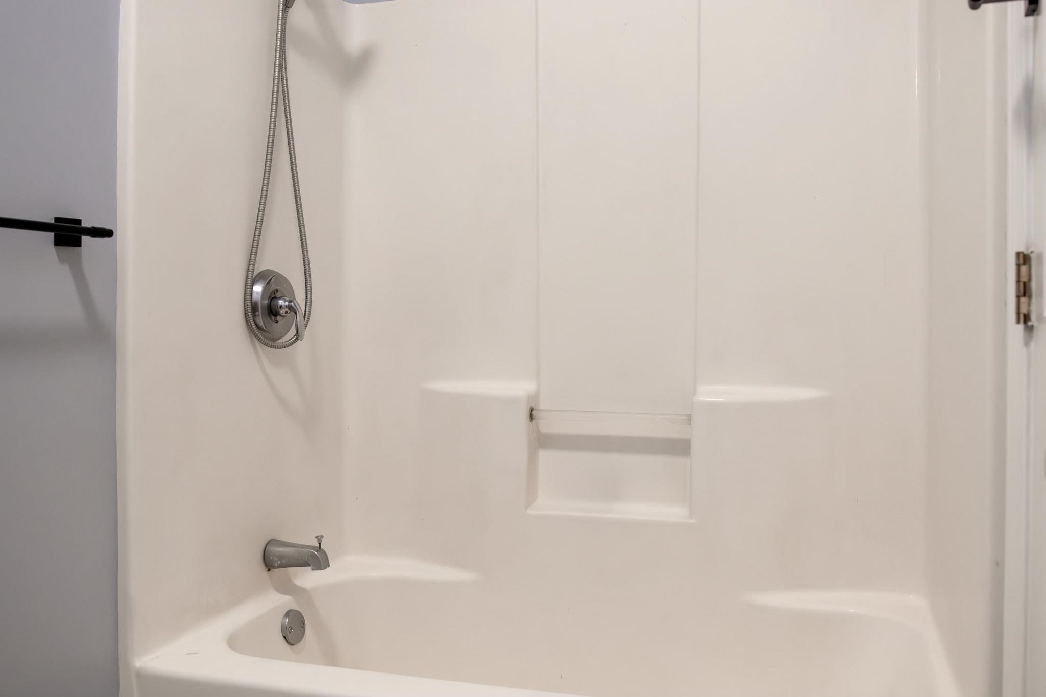 282 Central Ave #5, Dover, NH 03820-4179