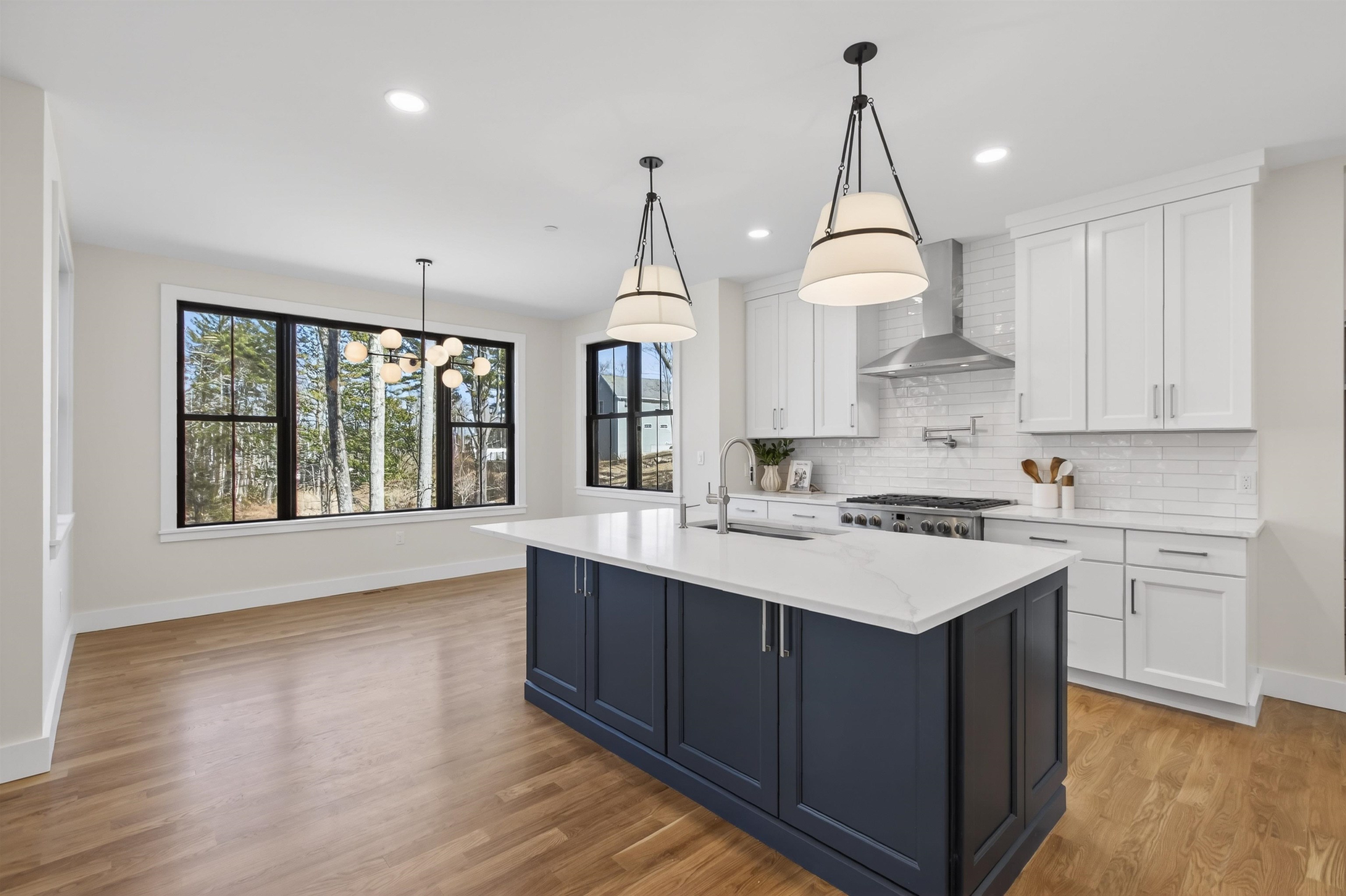 17 Newbury Rd, Pelham, NH 03076