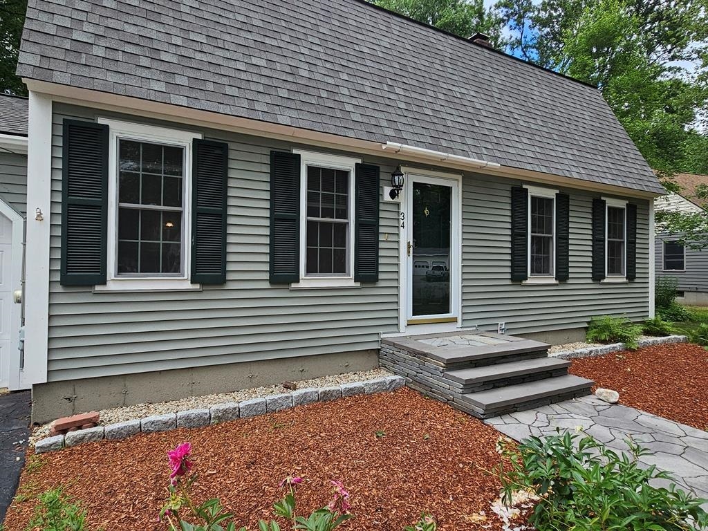 34 Andover St, Keene, NH 03431