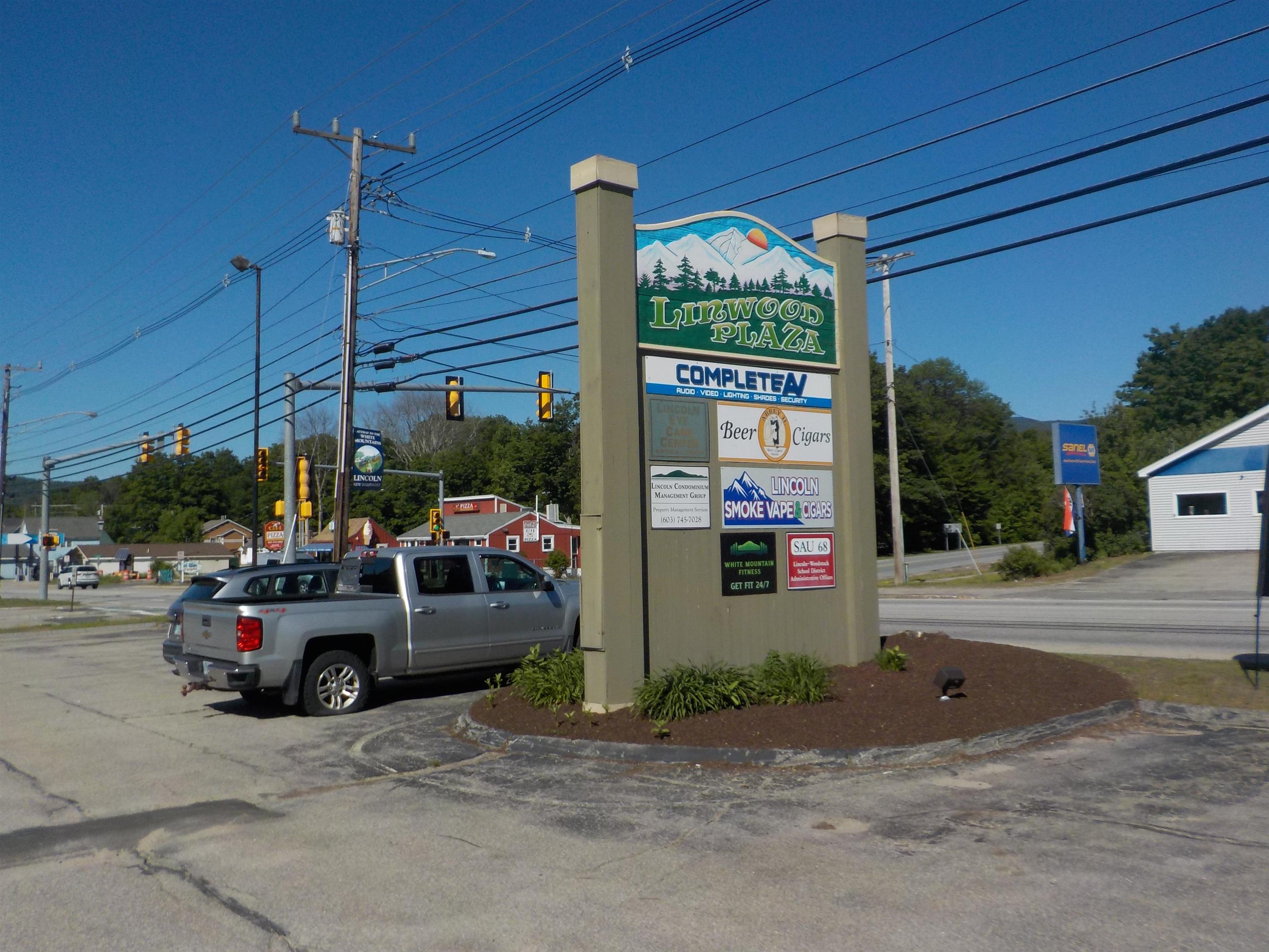 78 Kancamagus Hw #4A, Lincoln, NH 03251
