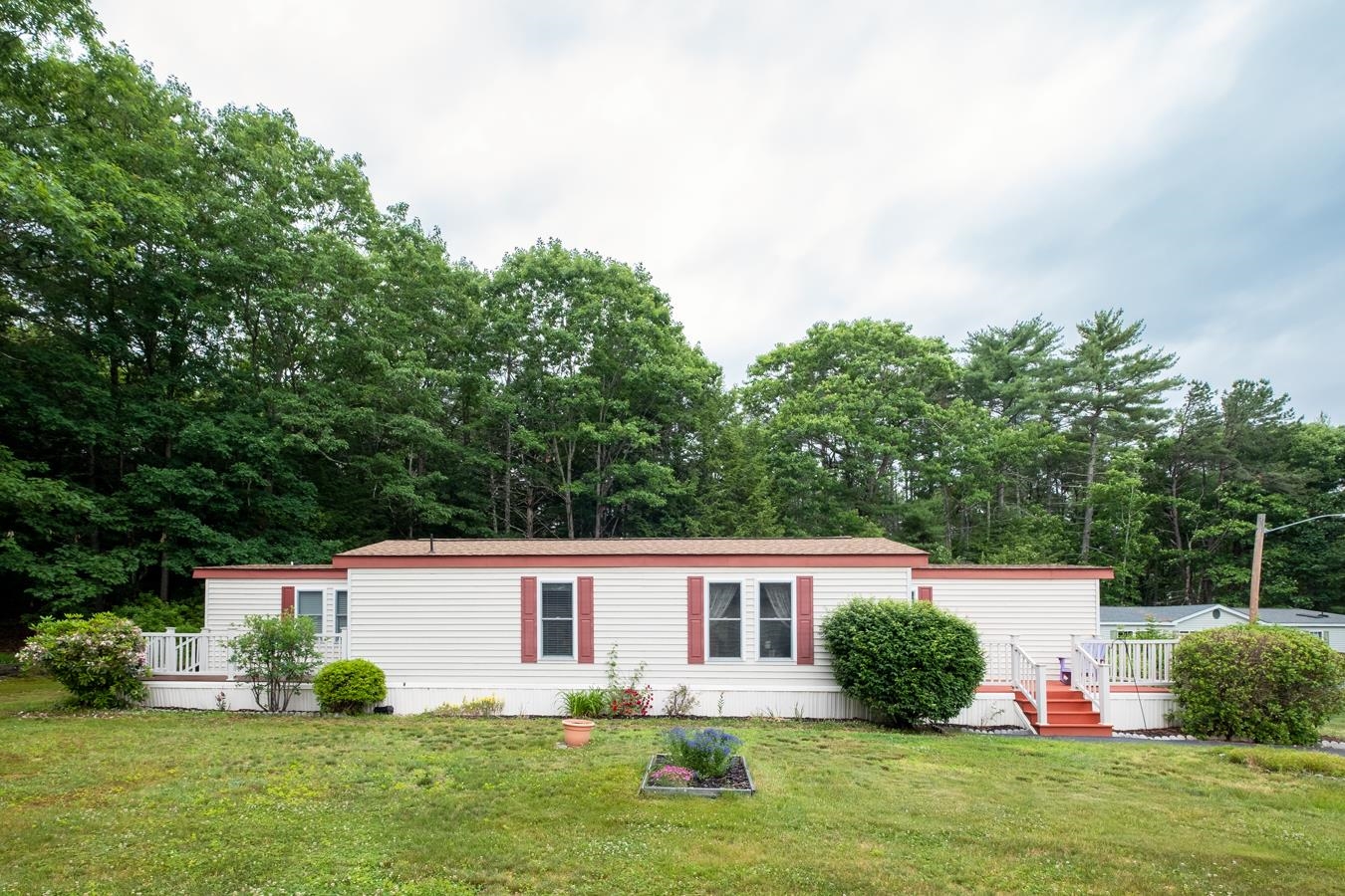 58 Monadnock Dr, Rochester, NH 03867