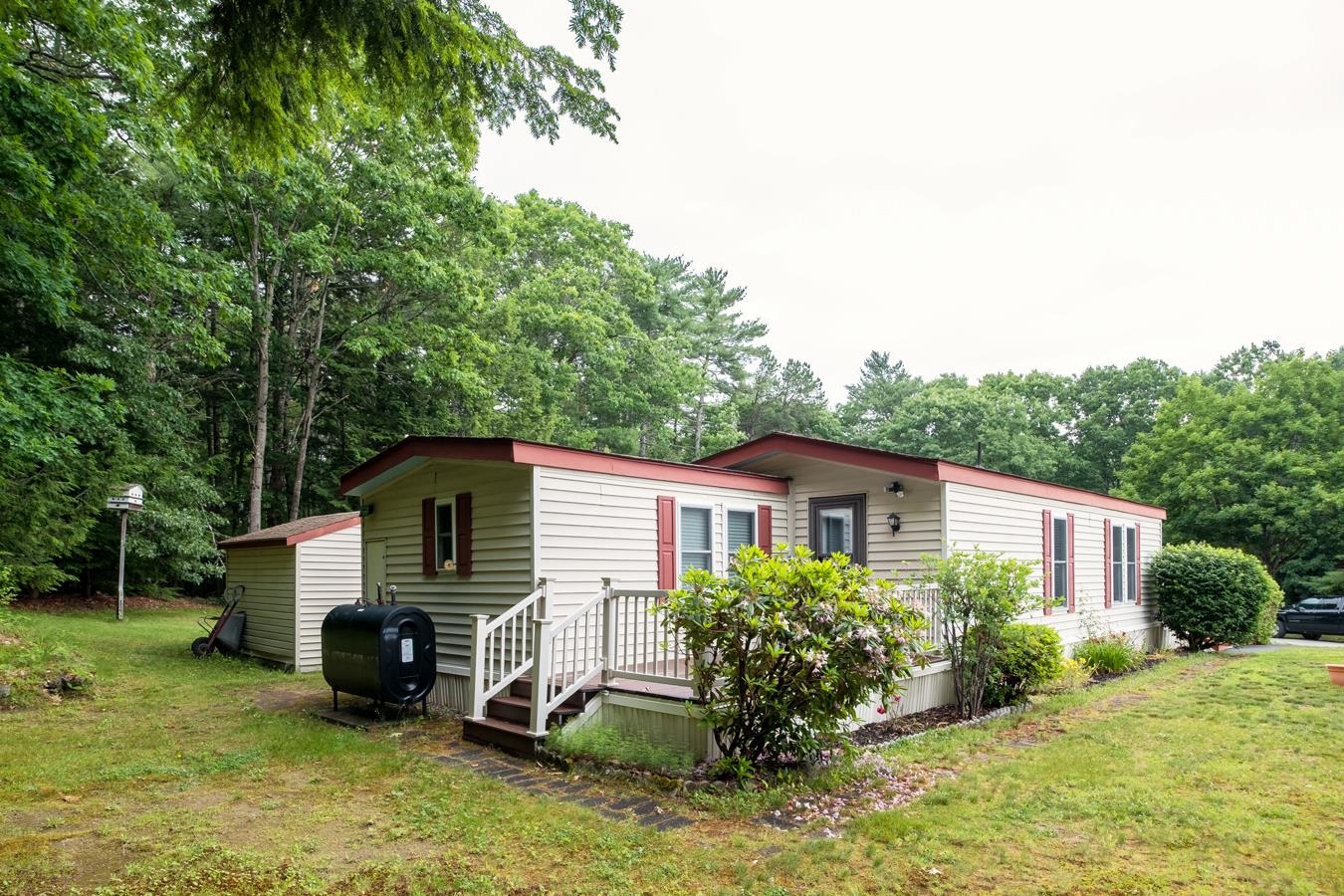 58 Monadnock Dr, Rochester, NH 03867