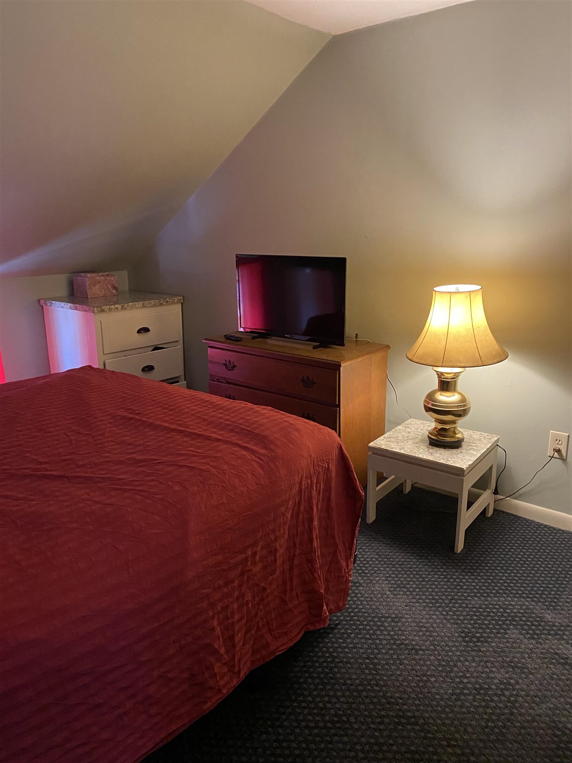 Bedroom 25559899