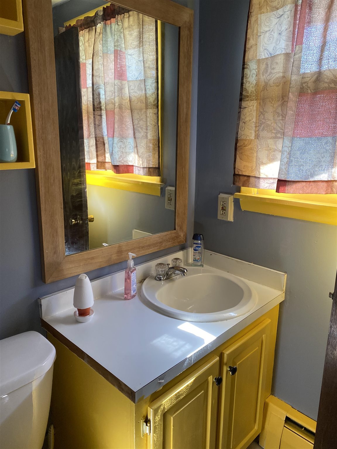 Bathroom Vanity 25559901