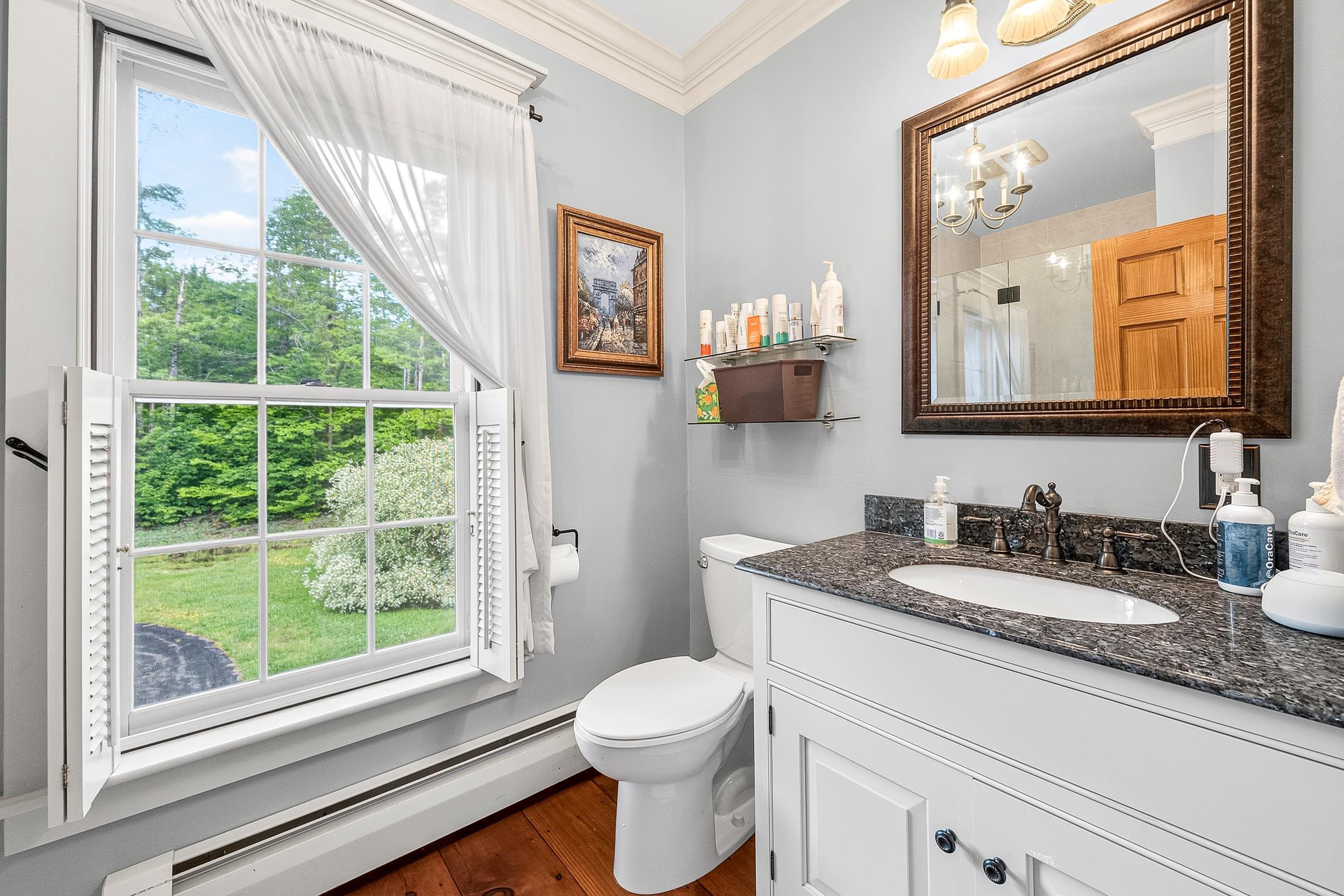 6 Evergreen Dr, Gorham, NH 03581