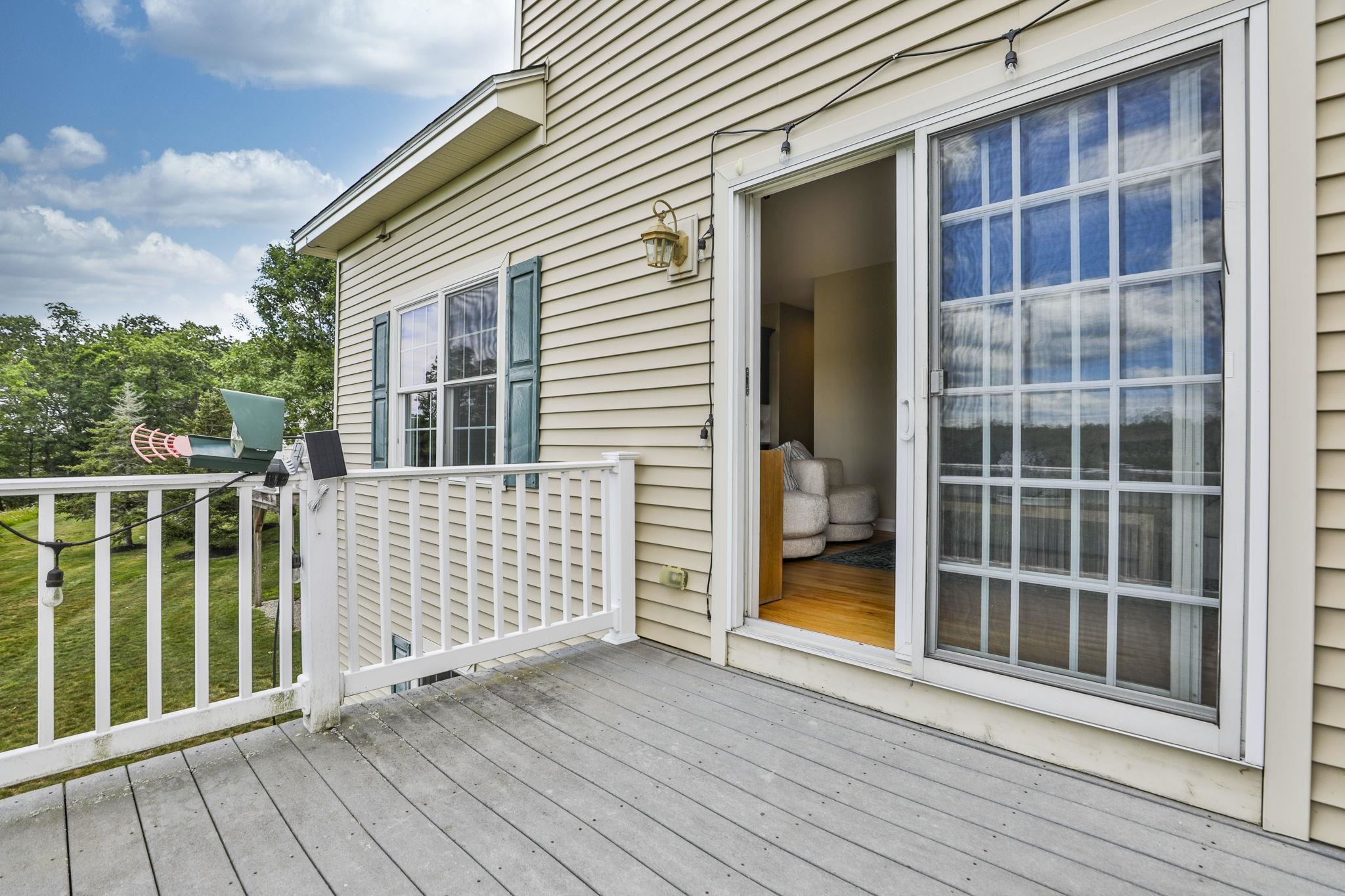 72 Mountain Village Rd, Windham, NH 03087