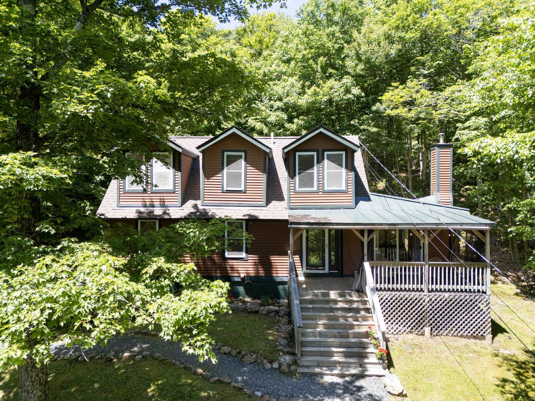 Photo 3 of Single family home for sale at 7 Lightning Ledge Wy, Wilmington, VT 05363 | MLS# 5095908 | Listing updated on 2026-09-15