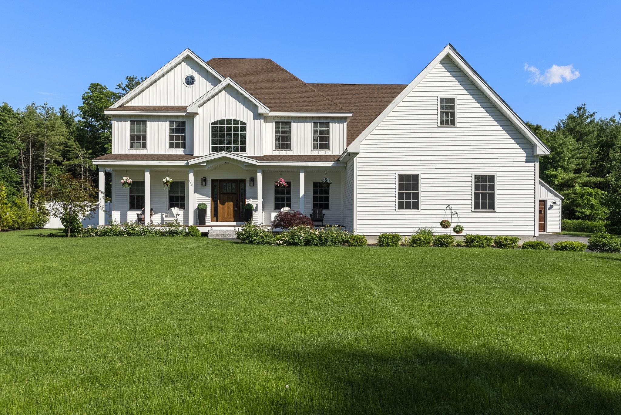 152 South Rd, Londonderry, NH 03053