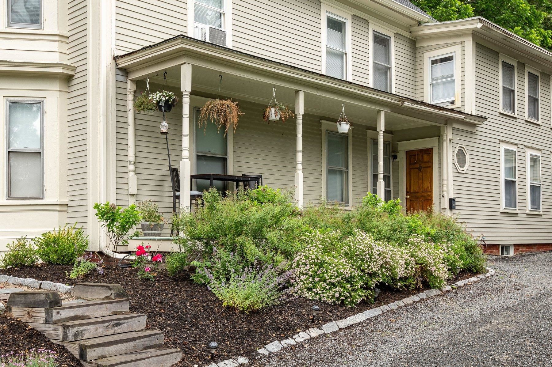 9 Arch St, Dover, NH 03820