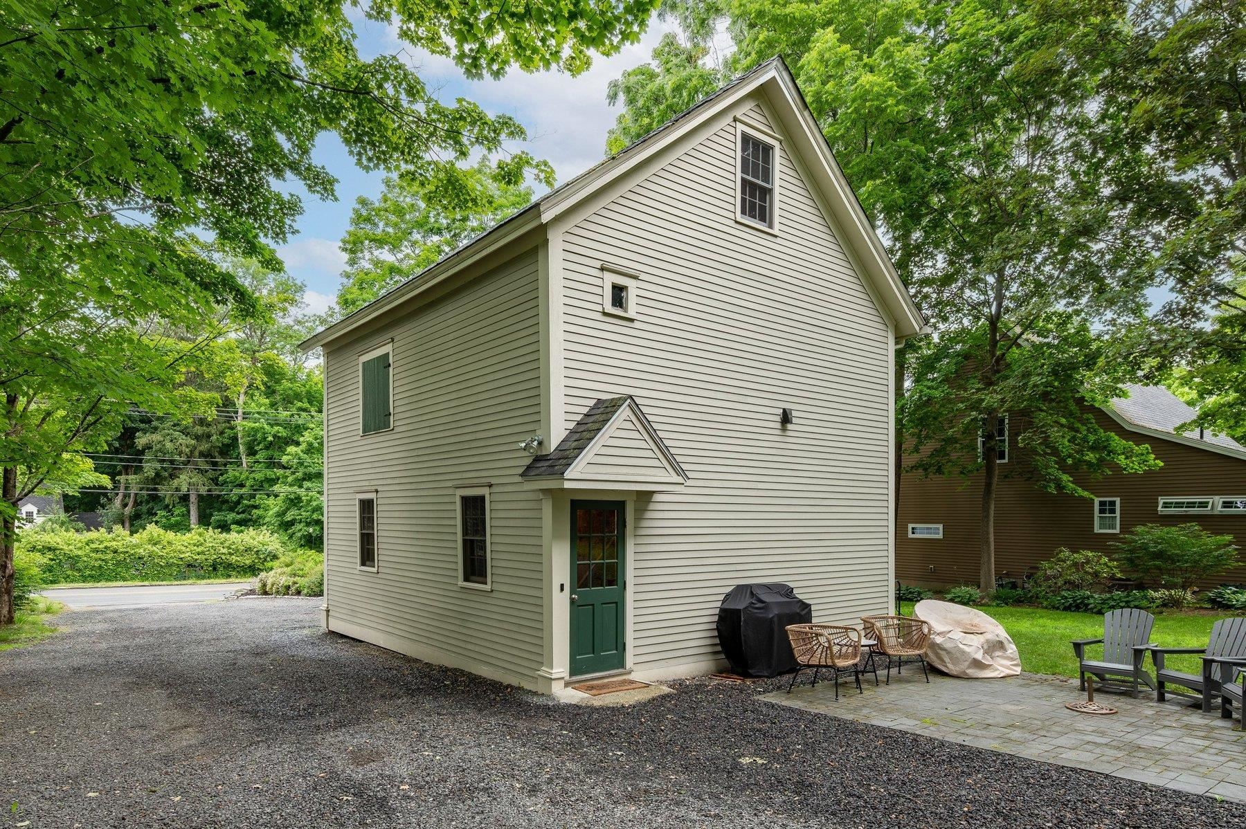 9 Arch St, Dover, NH 03820