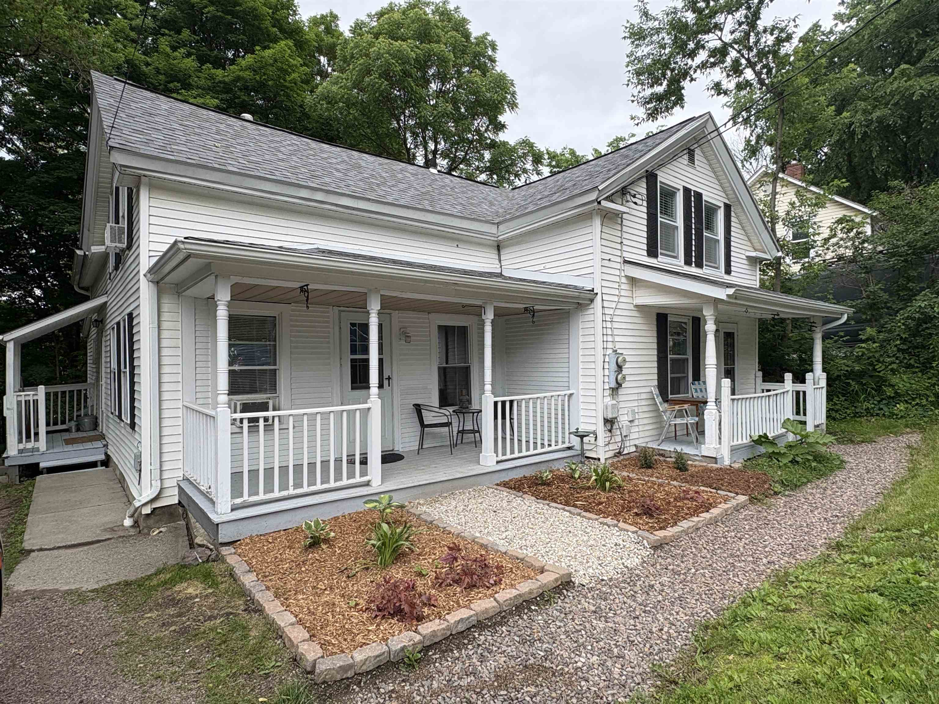 2nd image of 137 Jericho Rd, Richmond, VT 05477 | MLS# 5095926