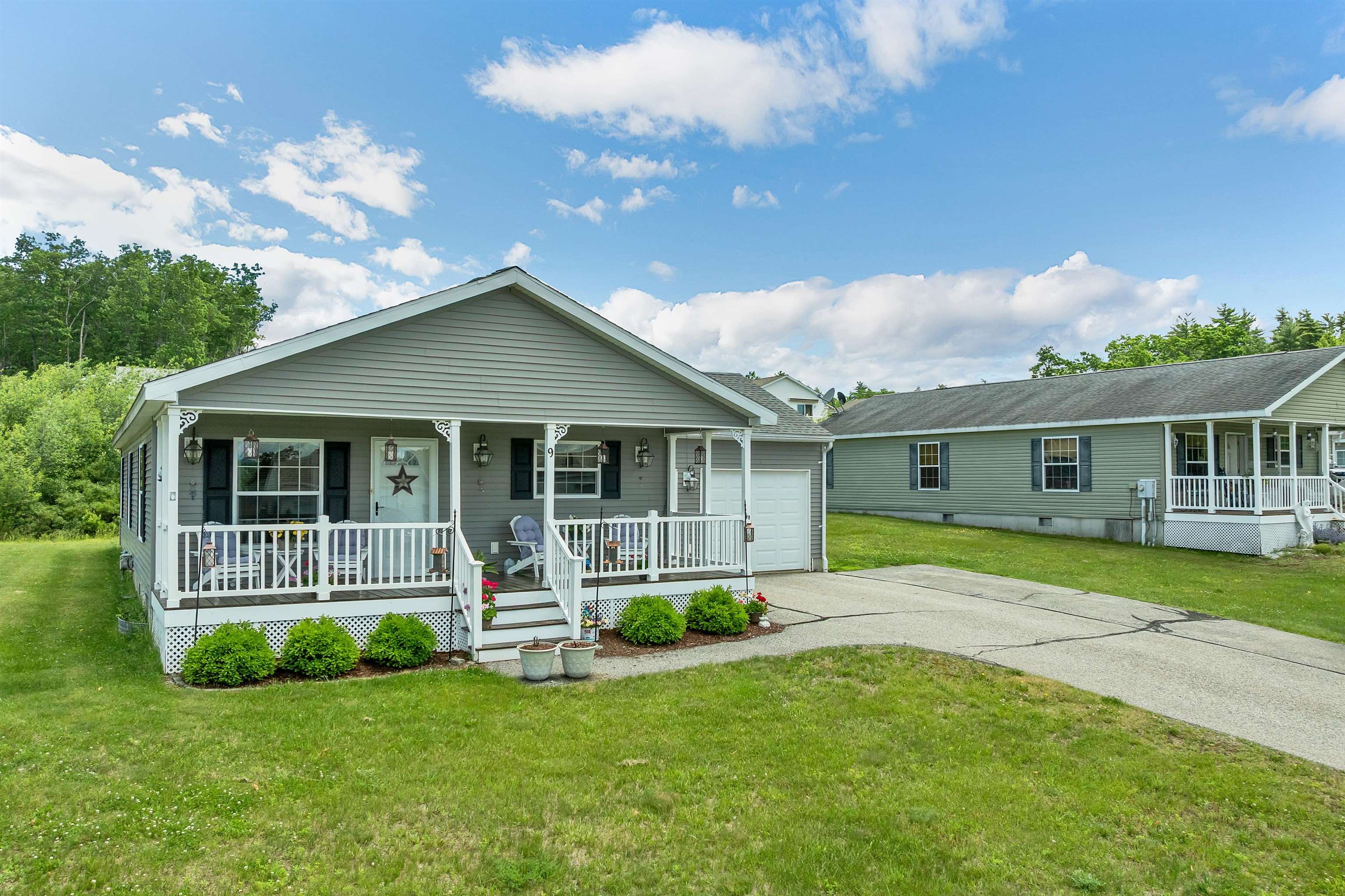 9 Morning Glory Dr, Franklin, NH 03235